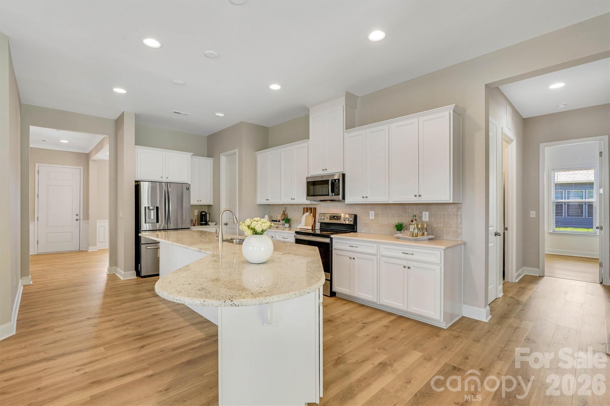 8091 Woodline Lane Property Photo 13