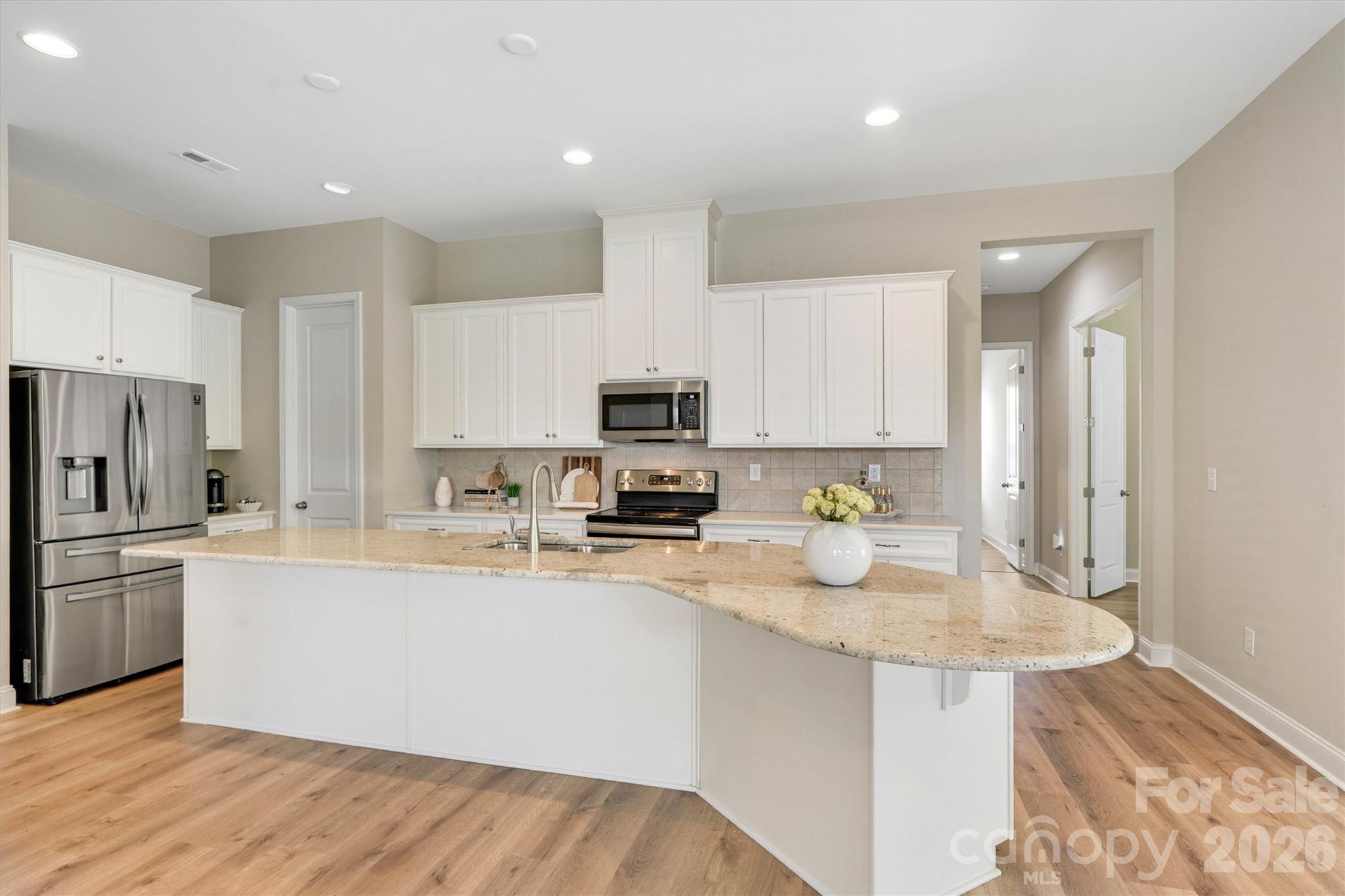 8091 Woodline Lane Property Photo 14