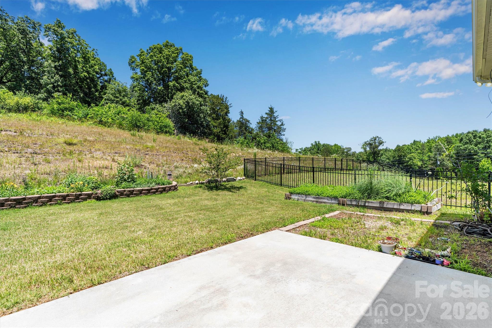 8091 Woodline Lane Property Photo 35
