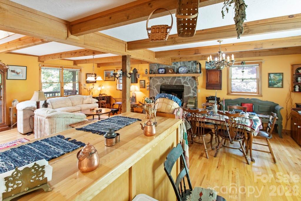 31 Valley Cove Place Property Photo 9