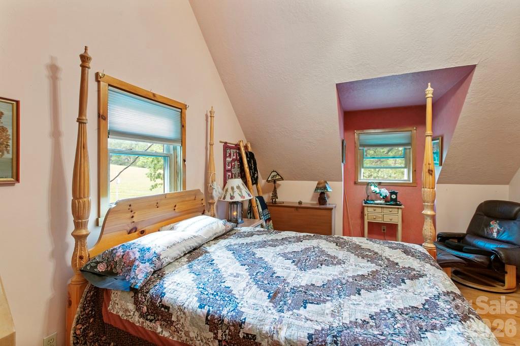 31 Valley Cove Place Property Photo 15