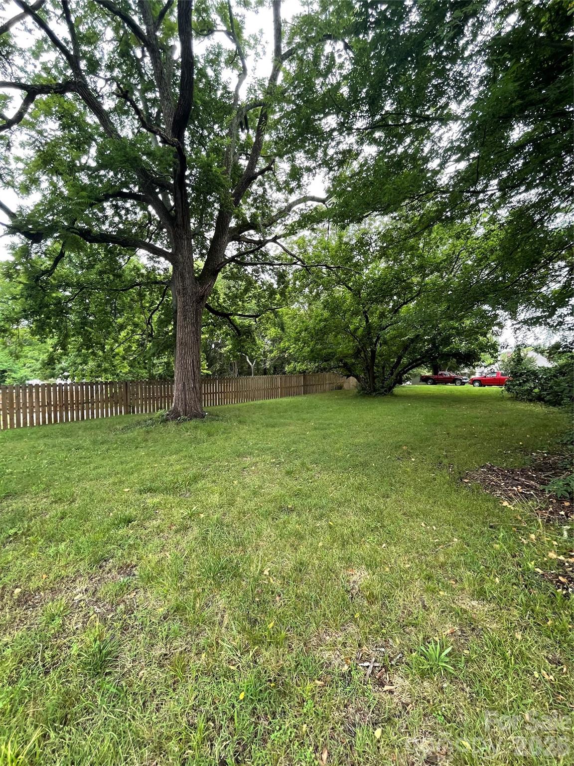 922 N Main Street Property Photo 5