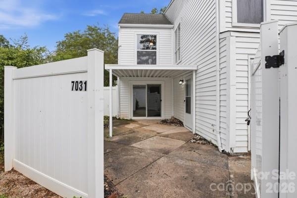 7031 Stonington Lane Property Photo 24