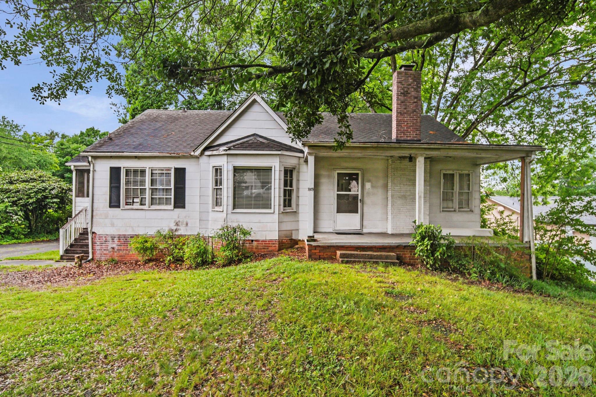1109 Union Road Property Photo 2
