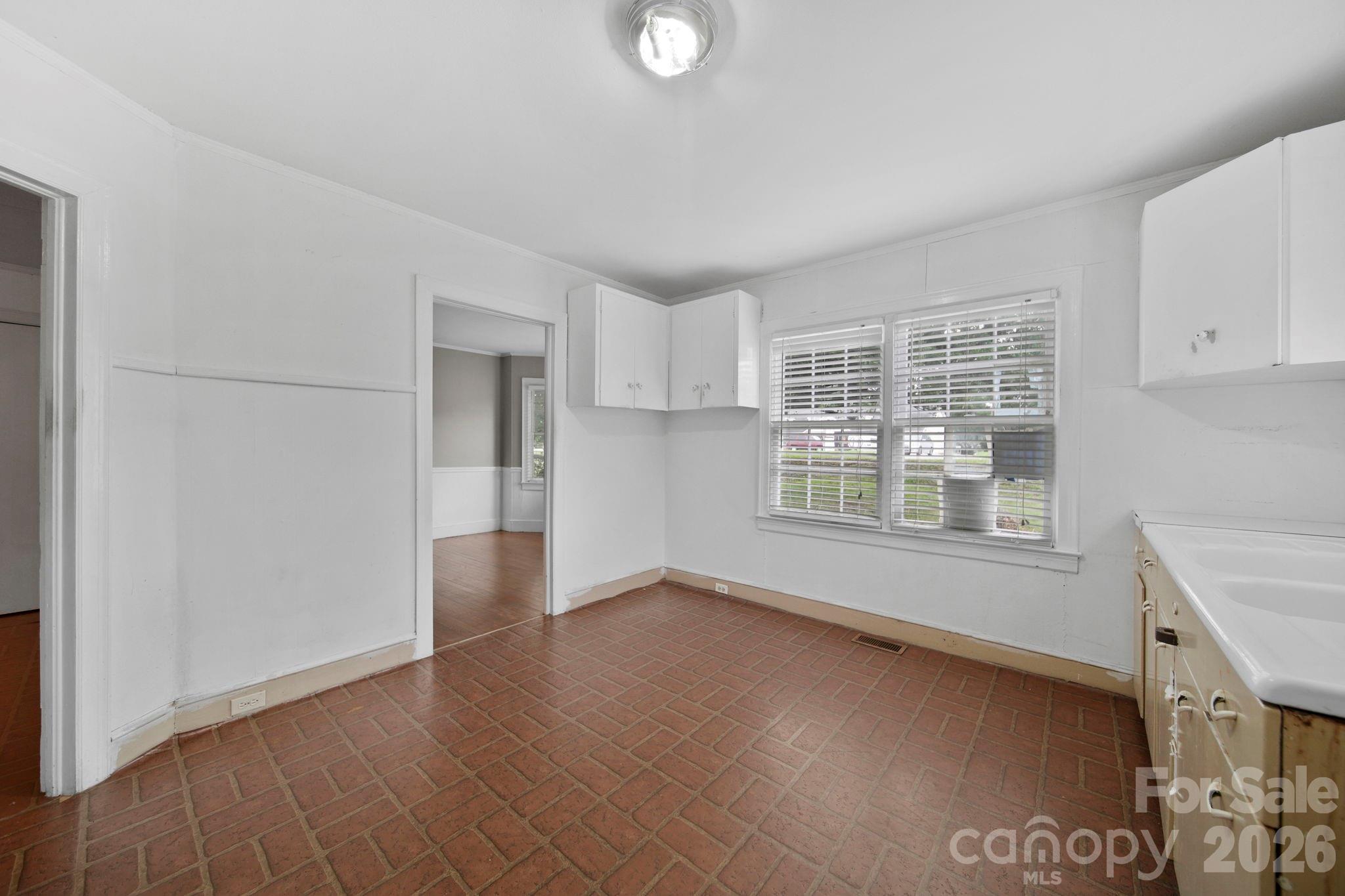 1109 Union Road Property Photo 10