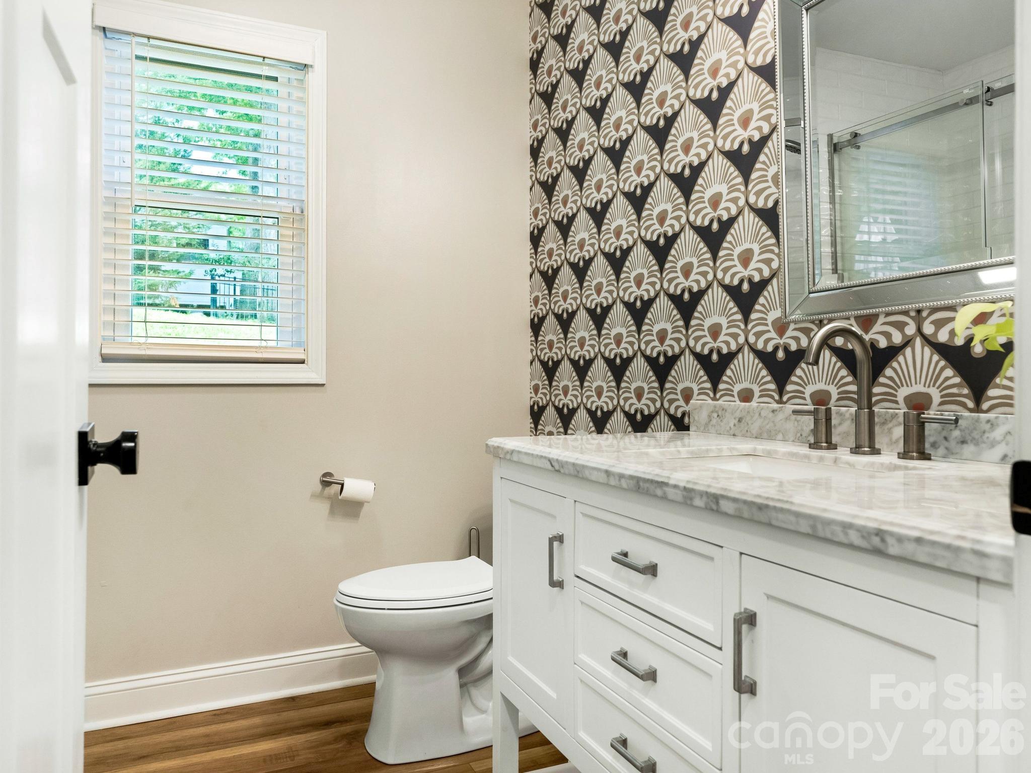 6801 Rollingridge Drive Property Photo 13