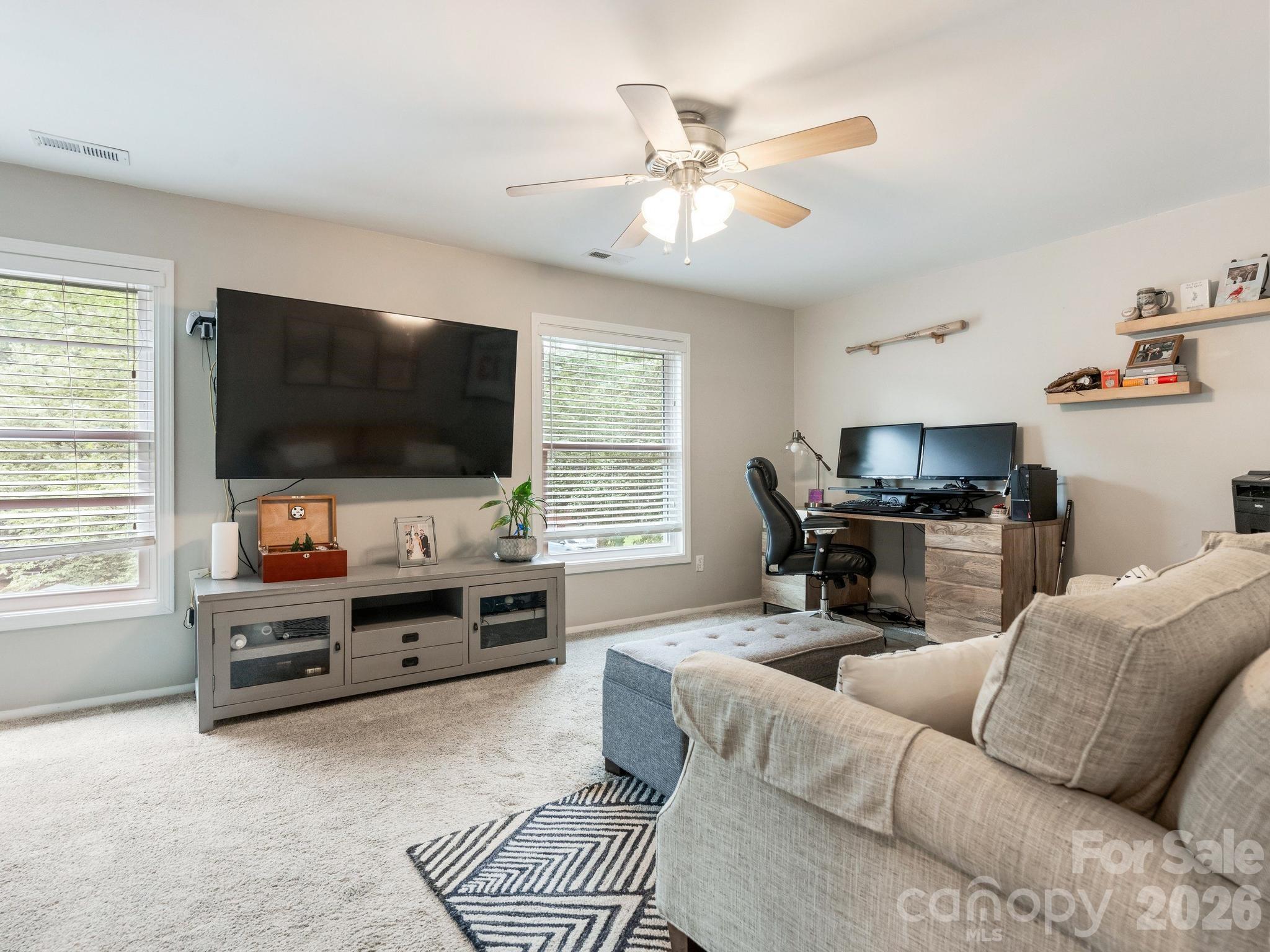 6801 Rollingridge Drive Property Photo 25