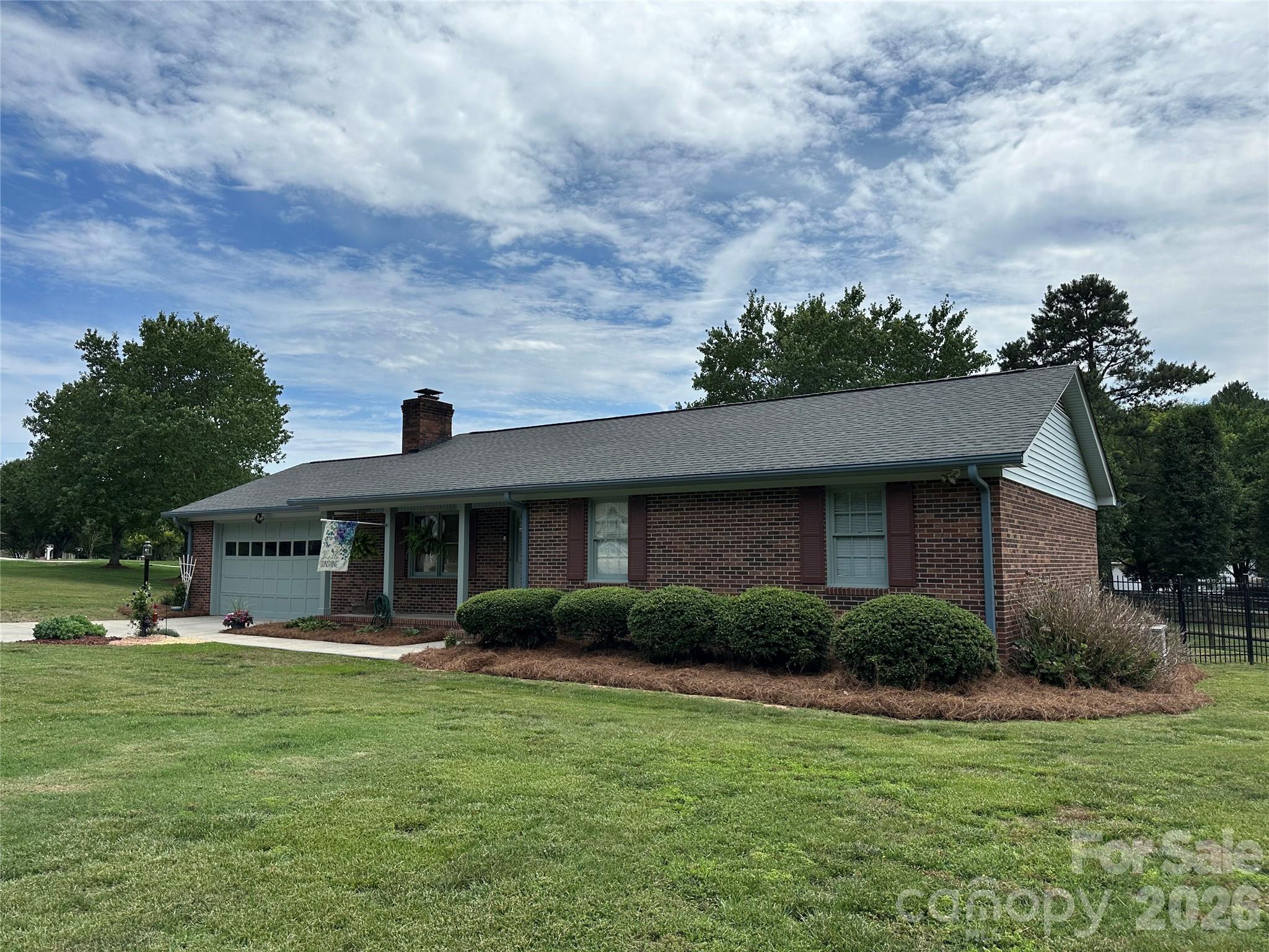 5525 Randolph Road Property Photo 1