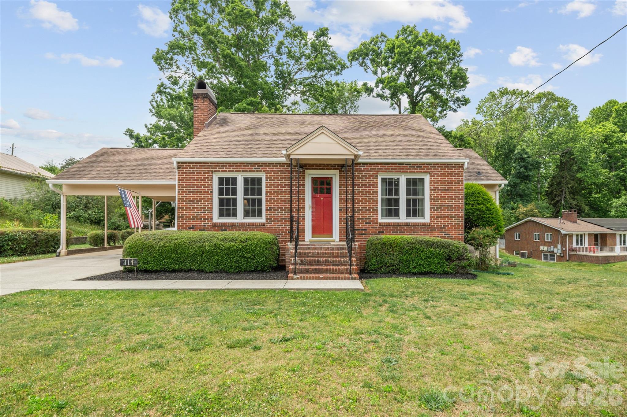 314 Old Leicester Highway Property Photo 1