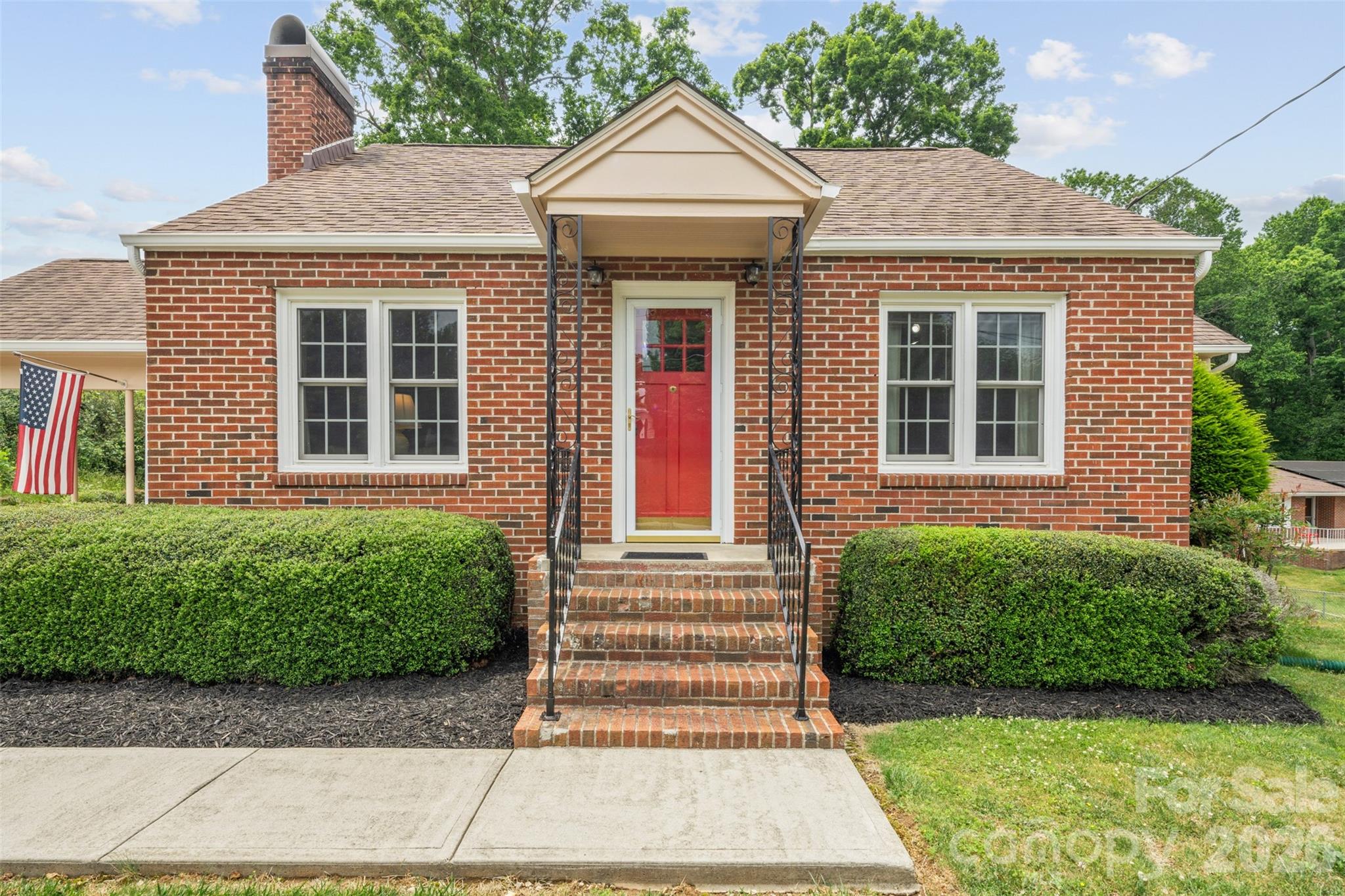 314 Old Leicester Highway Property Photo 3