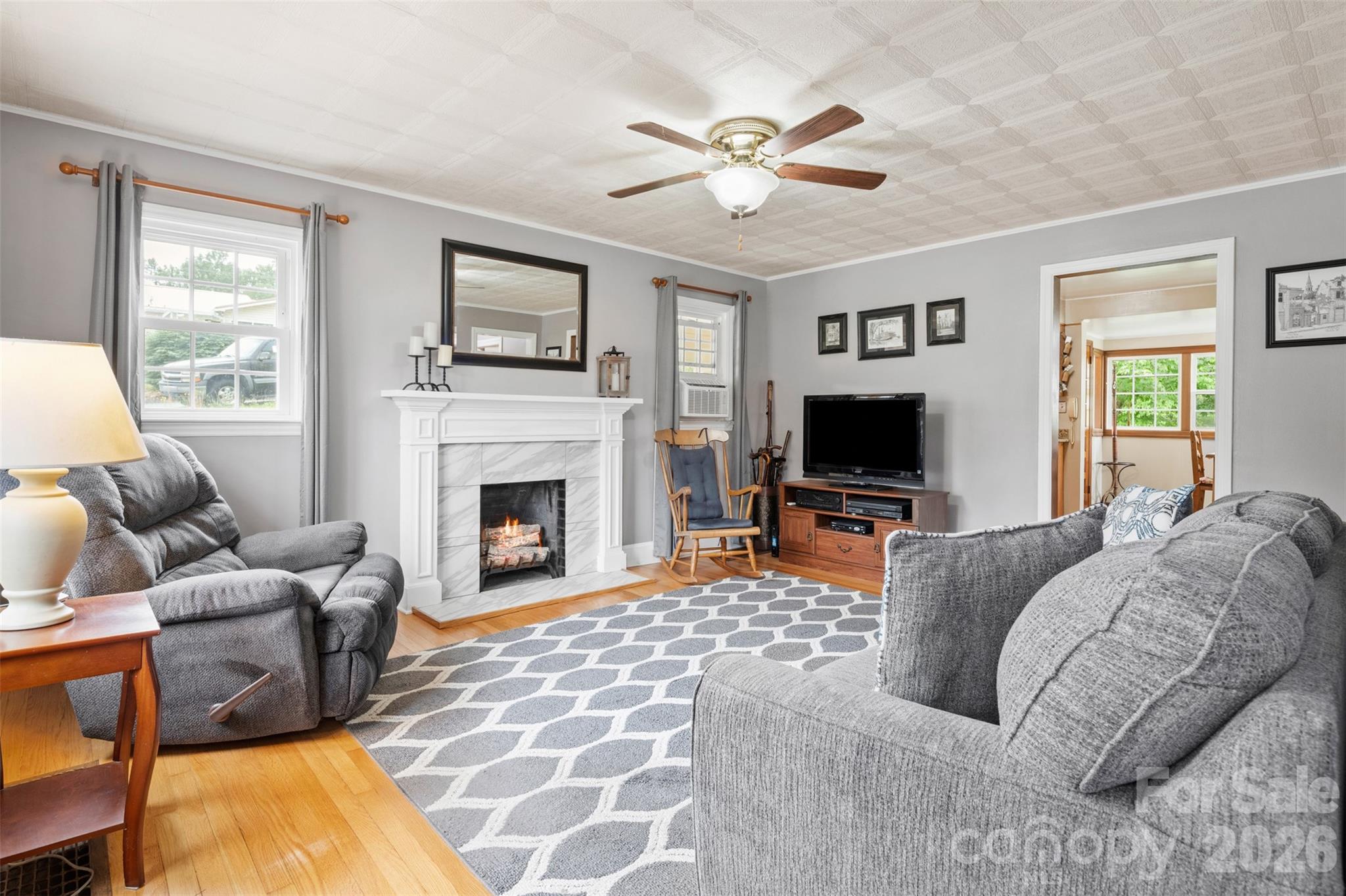 314 Old Leicester Highway Property Photo 5