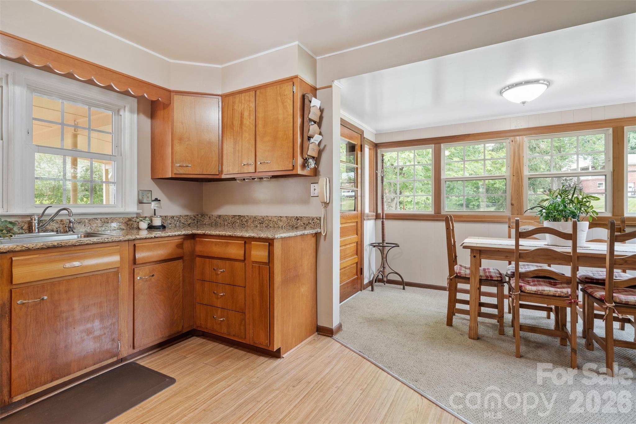 314 Old Leicester Highway Property Photo 15