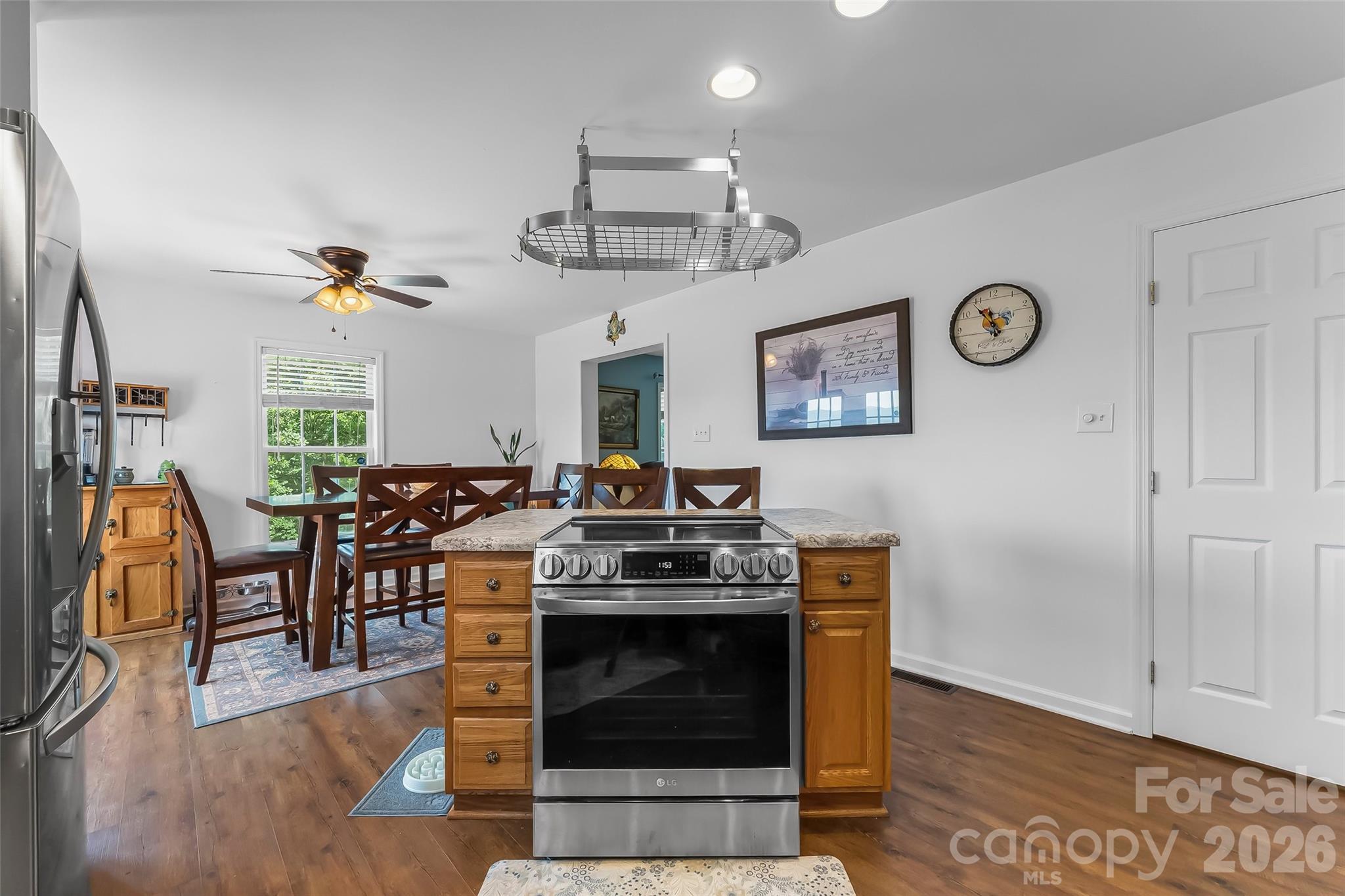 70 Heslar Way Property Photo 25