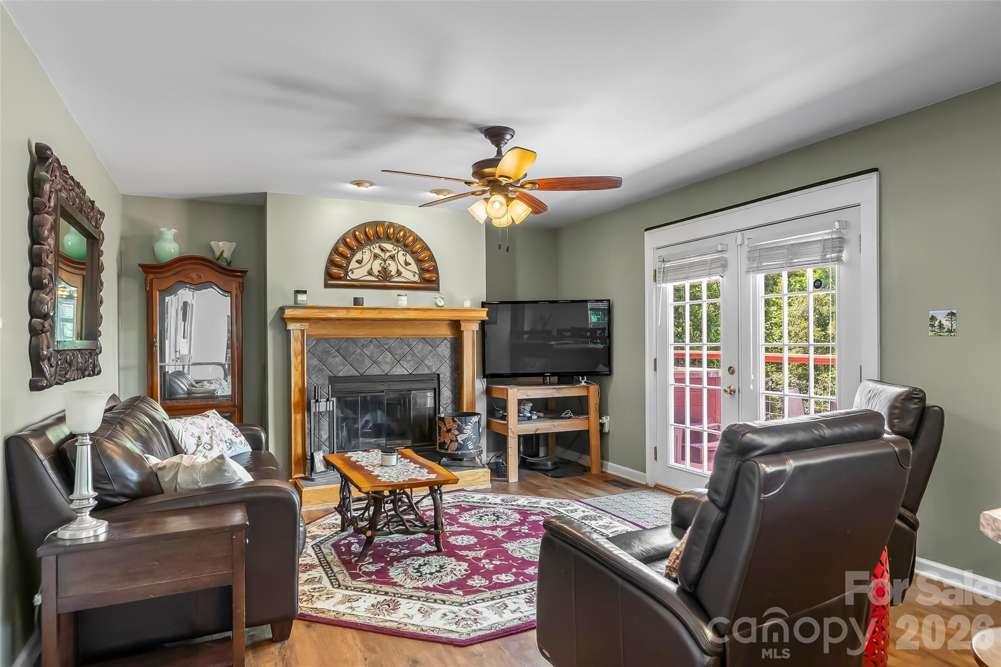 70 Heslar Way Property Photo 28