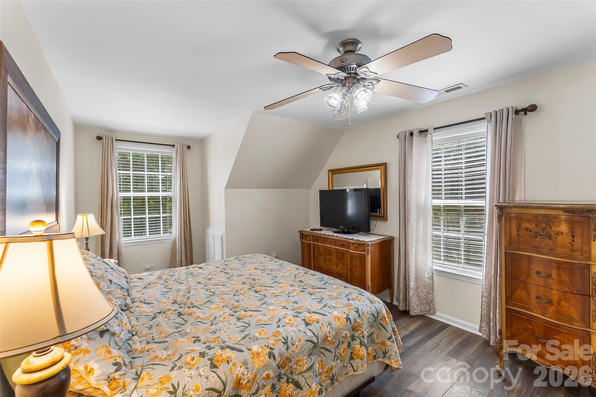 70 Heslar Way Property Photo 38