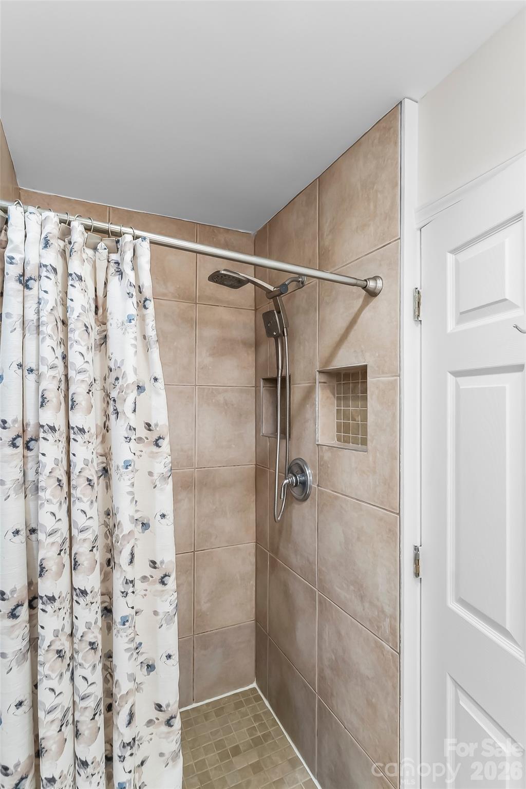 70 Heslar Way Property Photo 41
