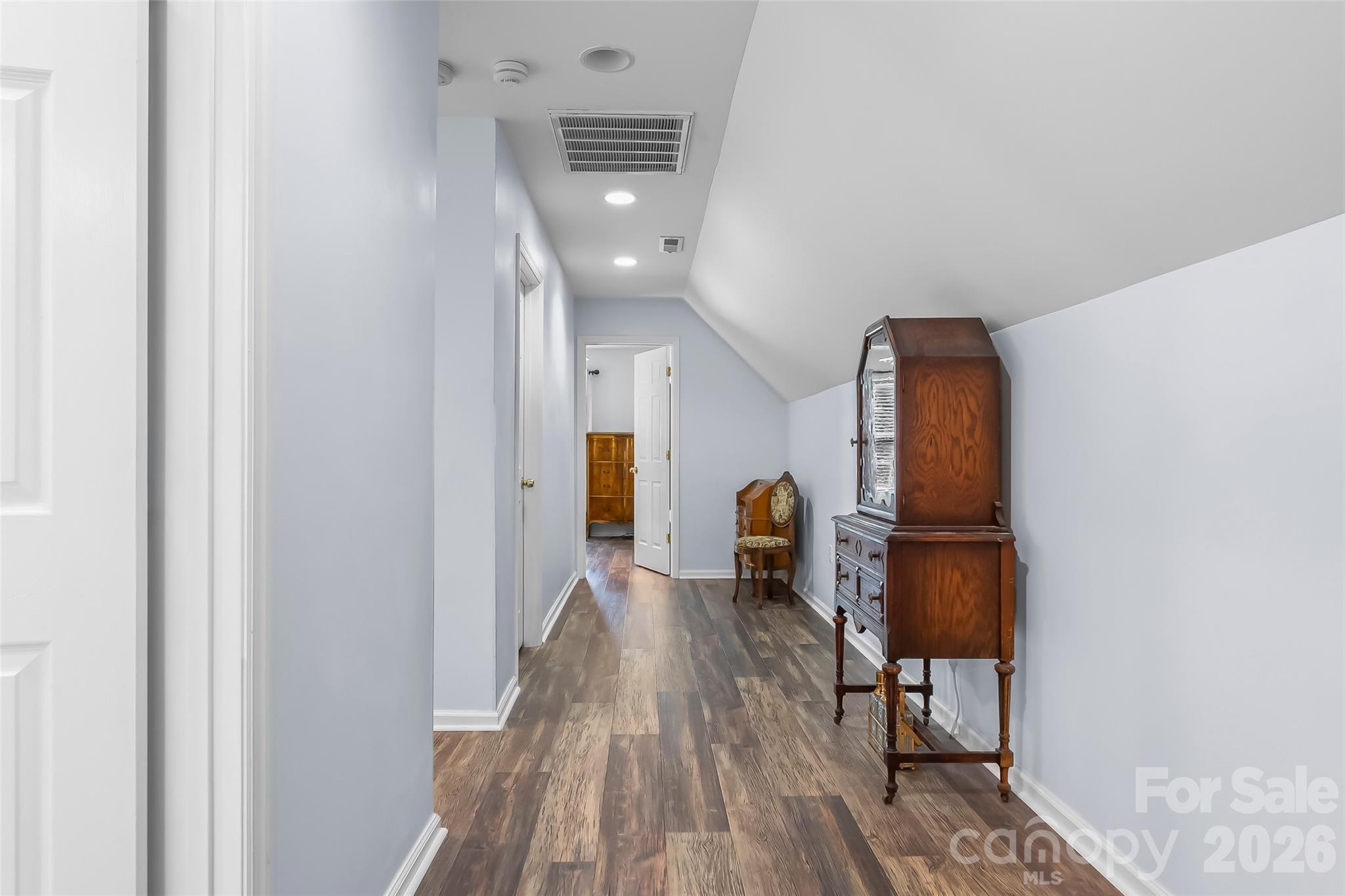 70 Heslar Way Property Photo 45