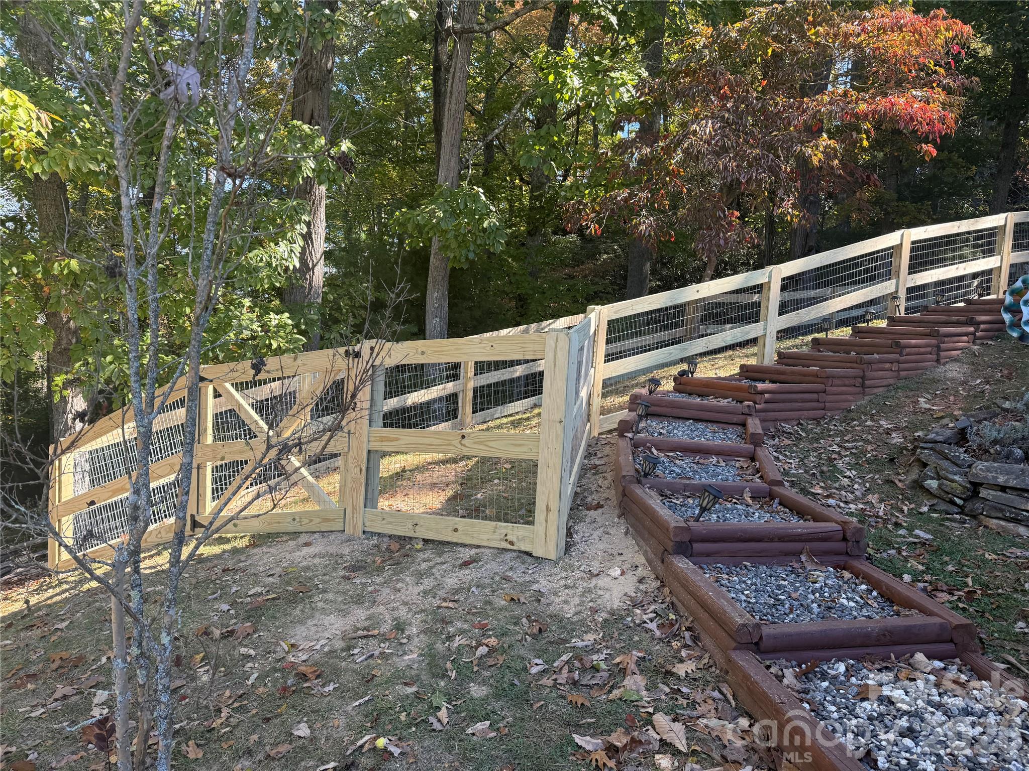 70 Heslar Way Property Photo 48
