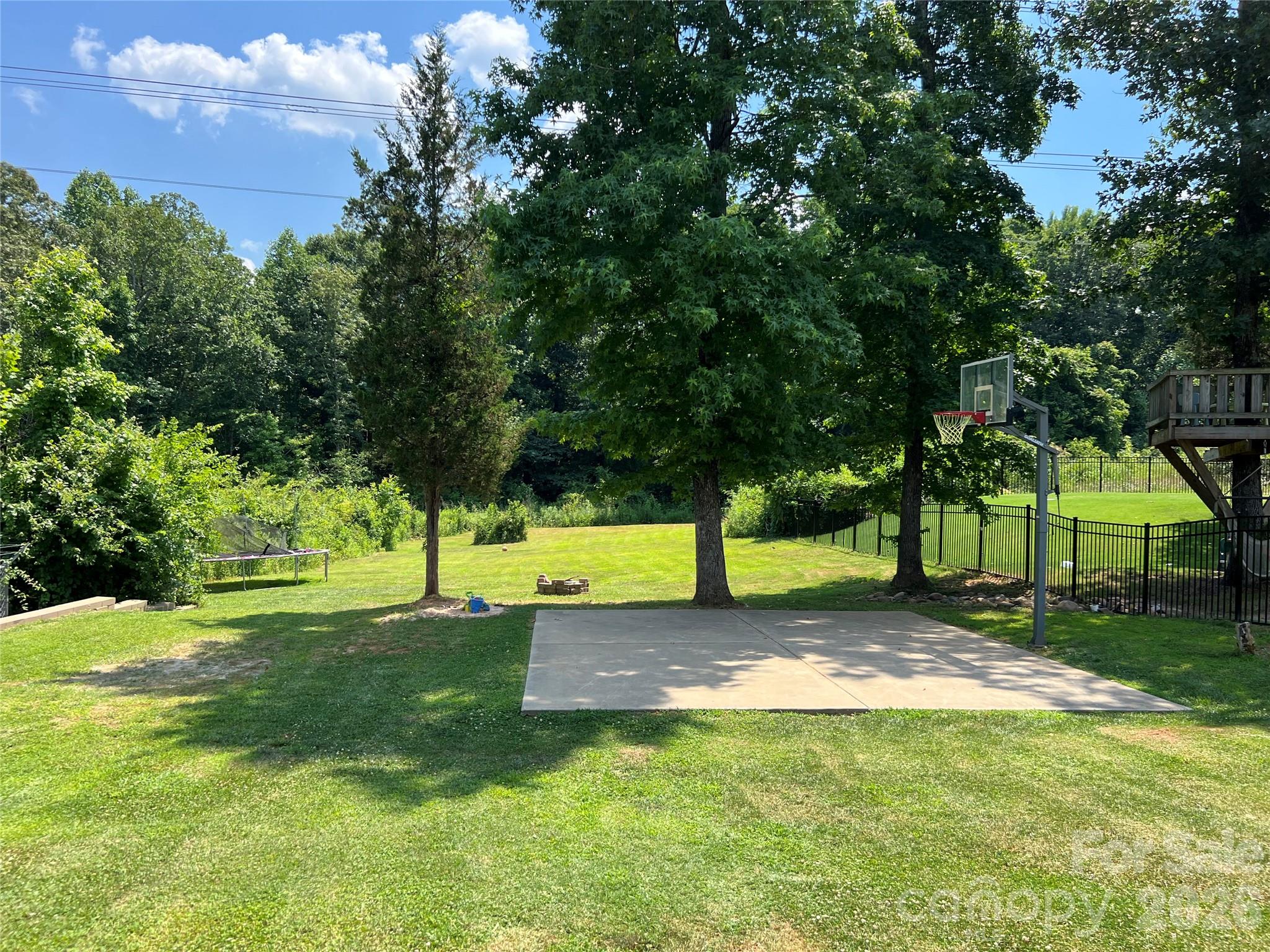 1106 Brookdale Lane Property Photo 3