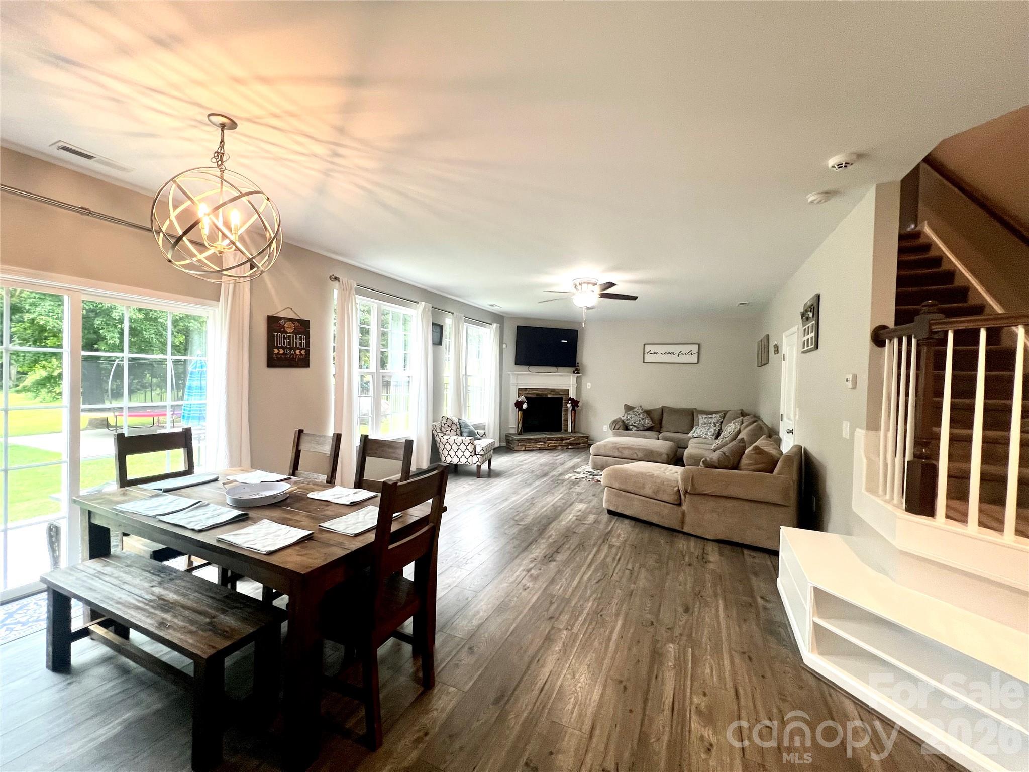 1106 Brookdale Lane Property Photo 8