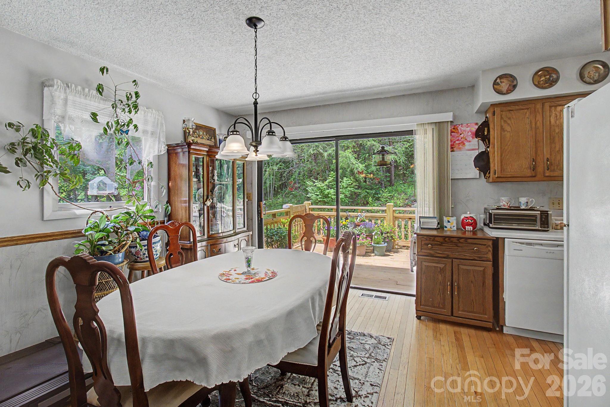 175 Pine Cove Lane Property Photo 4