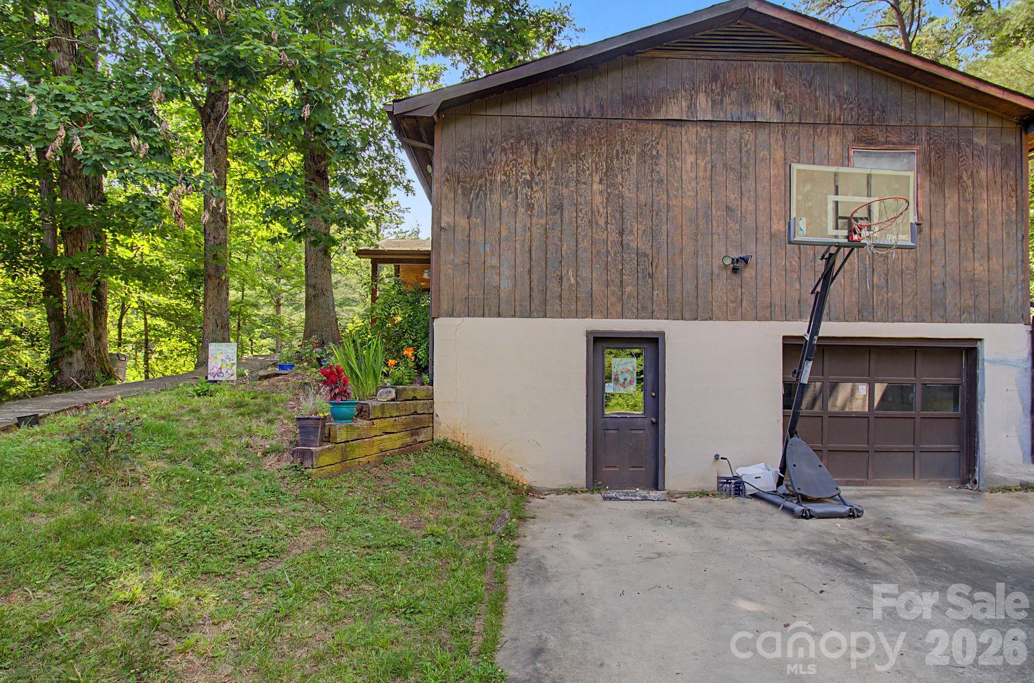 175 Pine Cove Lane Property Photo 42