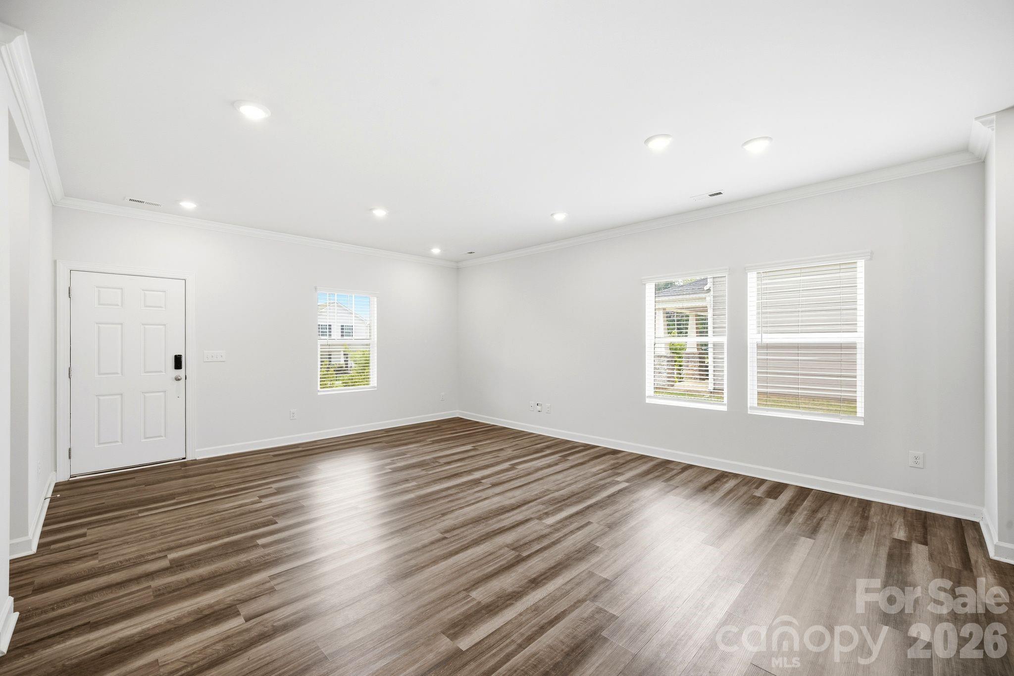 518 Nixon Road Property Photo 10
