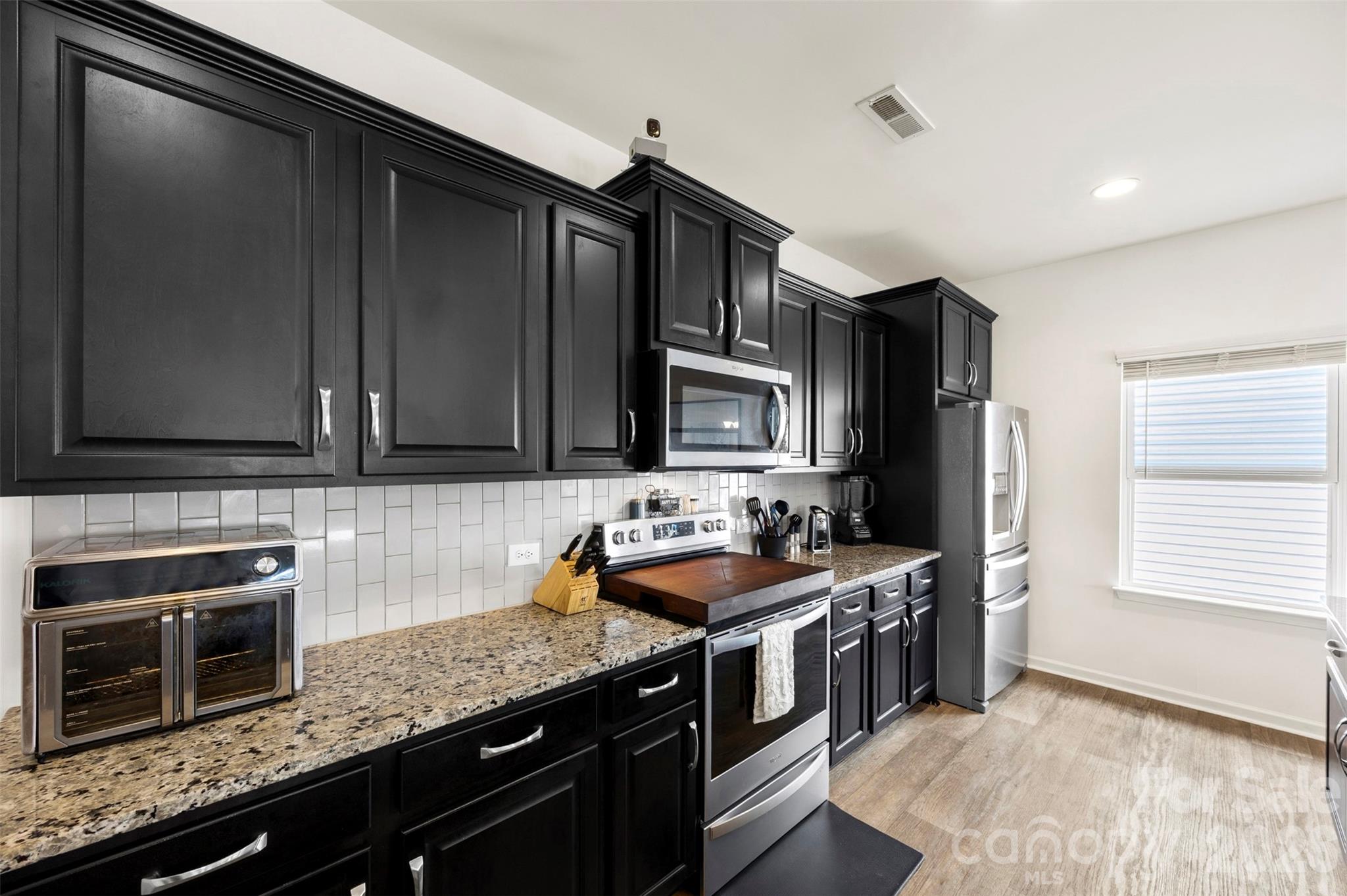 3009 Pinehills Way Property Photo 10