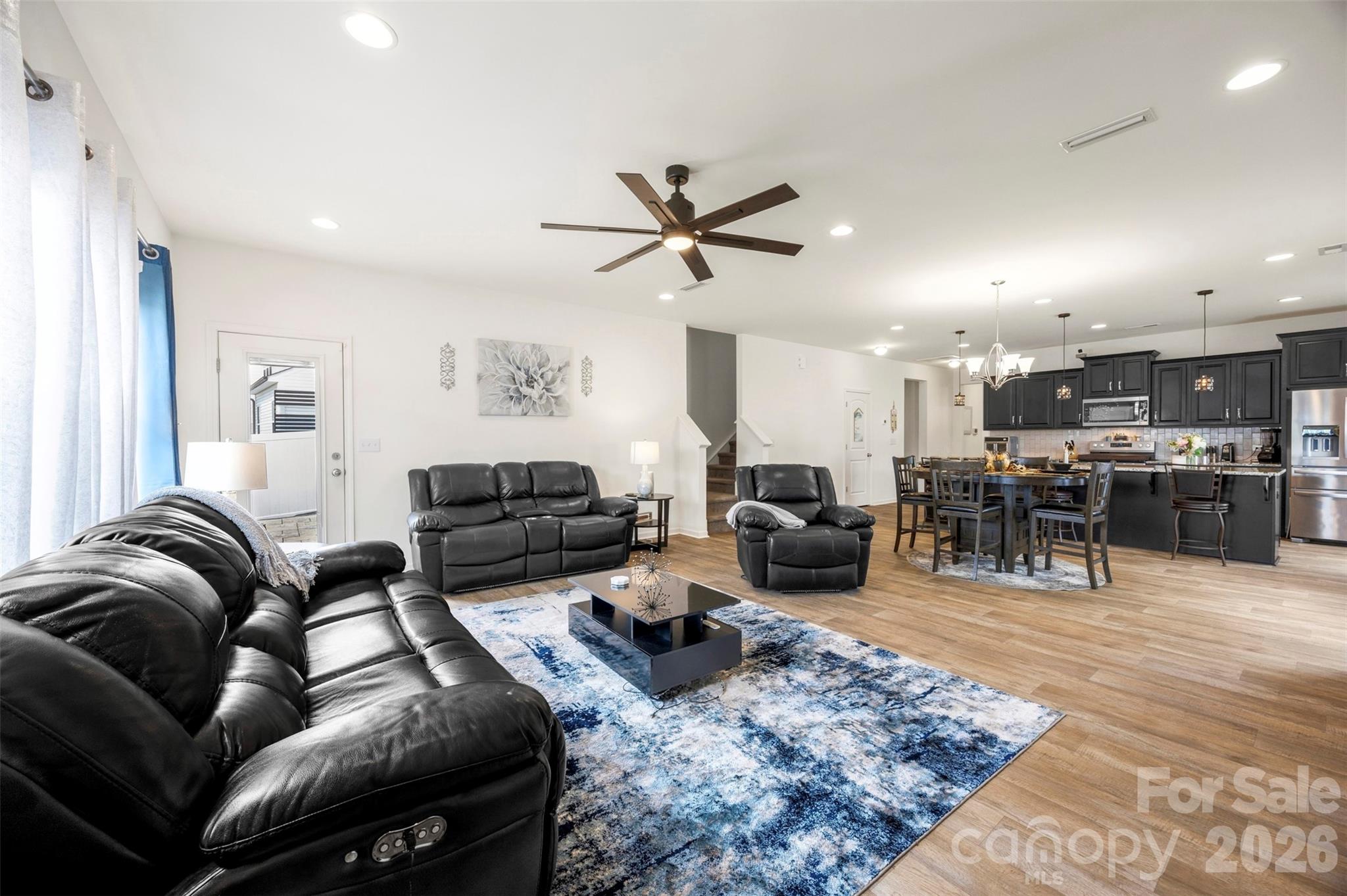 3009 Pinehills Way Property Photo 12