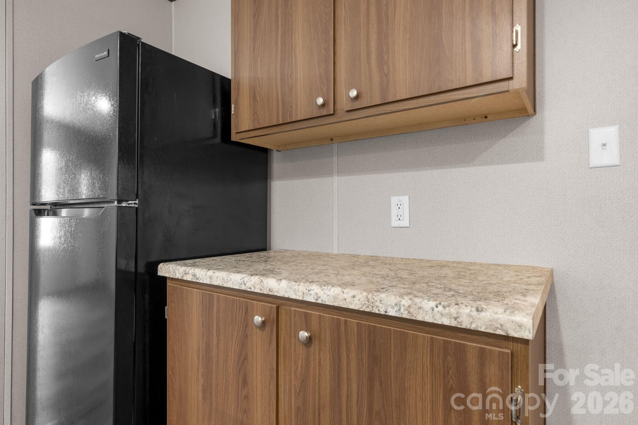 1331 Maiden Wood Circle Property Photo 6