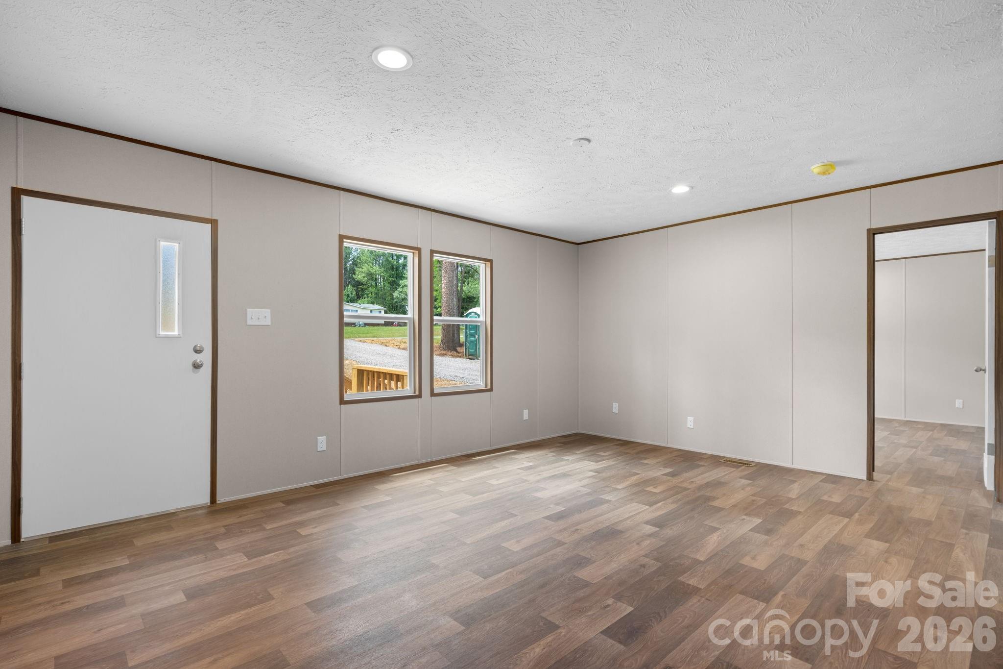1331 Maiden Wood Circle Property Photo 7
