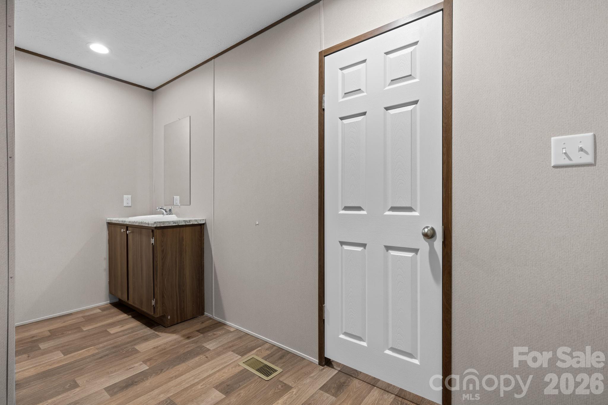 1331 Maiden Wood Circle Property Photo 13