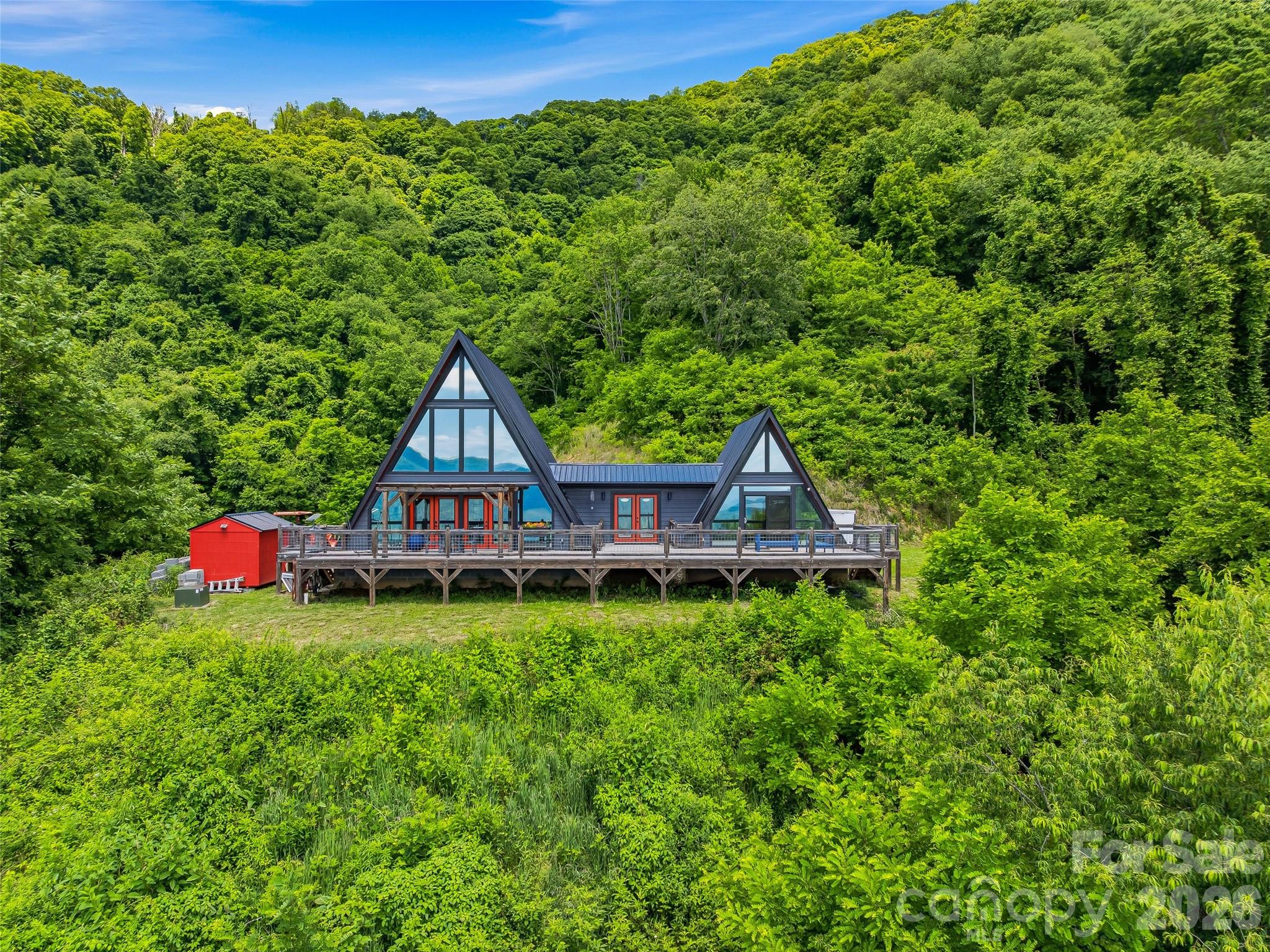 1877 Wilson Cove Road Property Photo 1