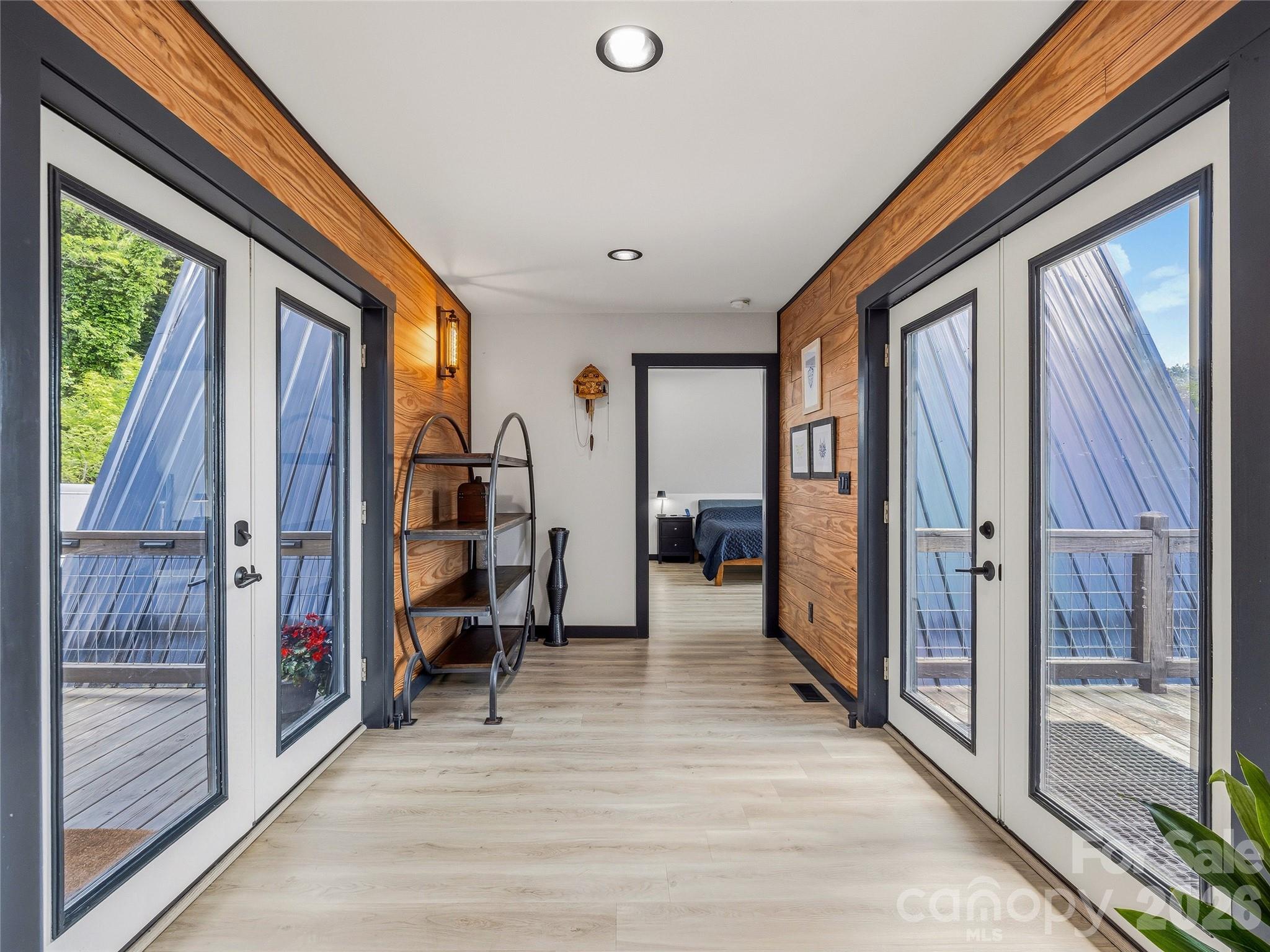 1877 Wilson Cove Road Property Photo 8