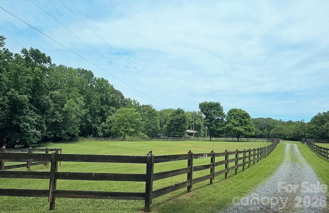 7712 Old Waxhaw Monroe Road Property Photo 5