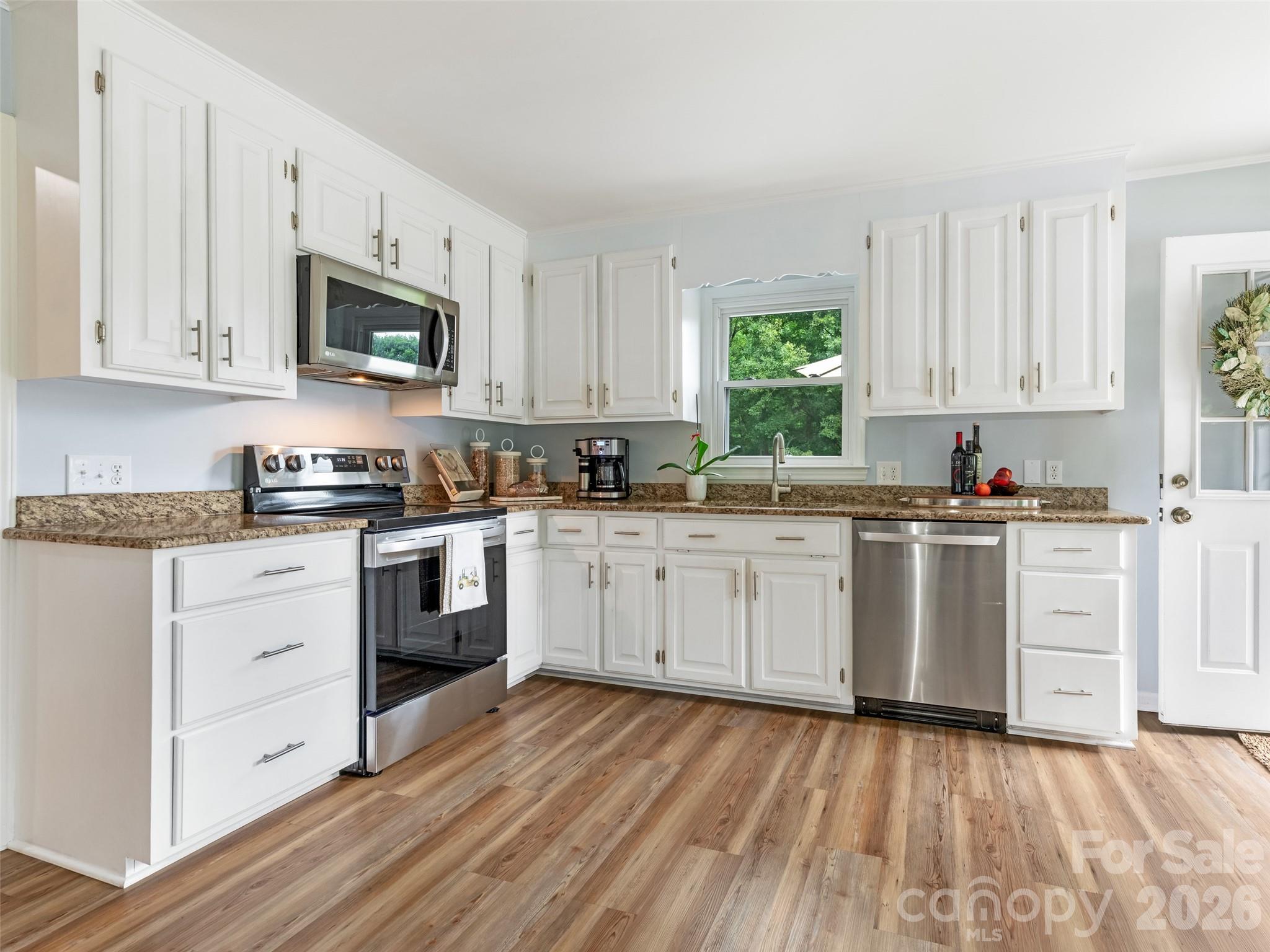 7712 Old Waxhaw Monroe Road Property Photo 11