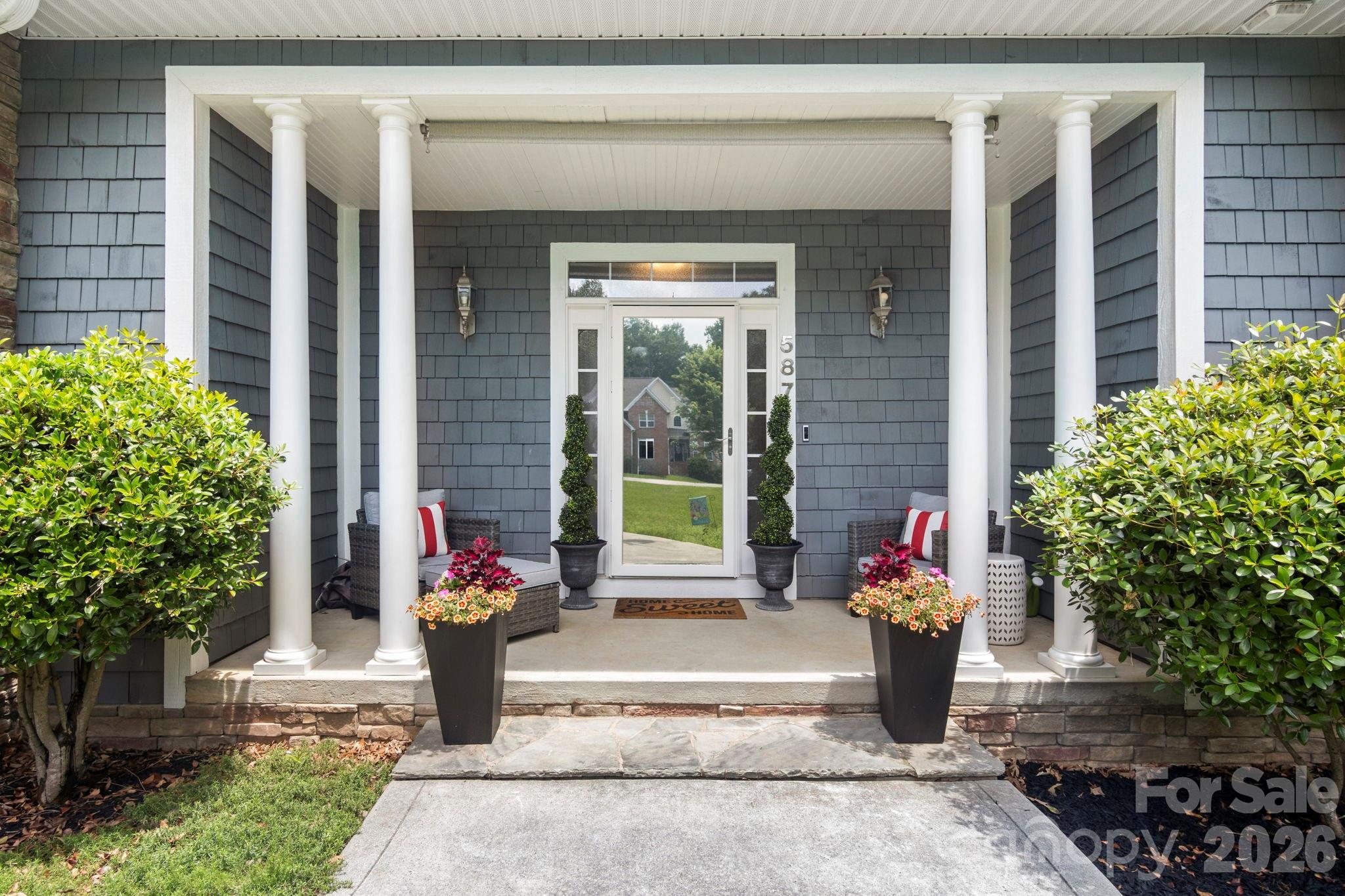 587 Amesbury Drive Property Photo 4