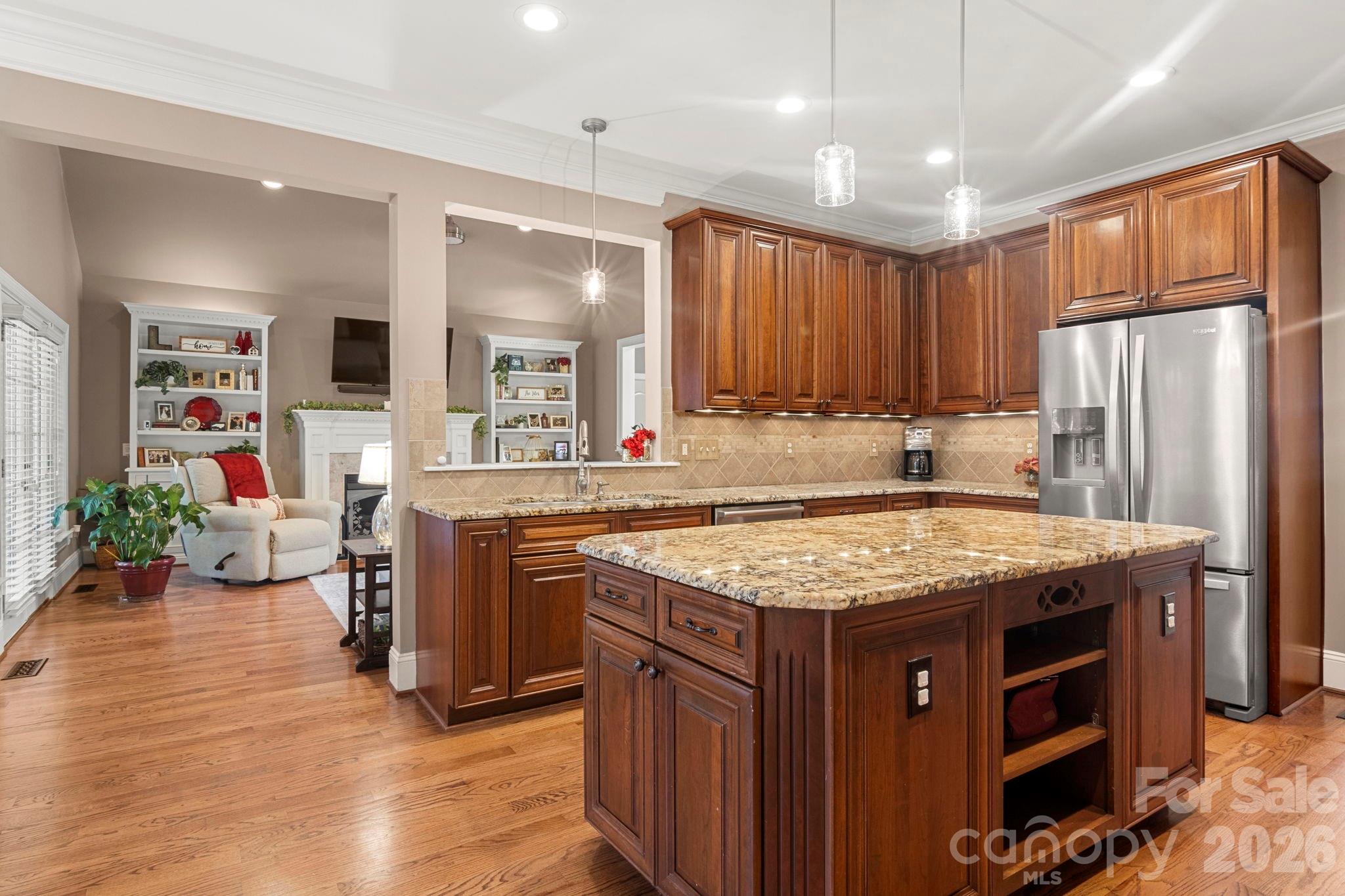 587 Amesbury Drive Property Photo 11