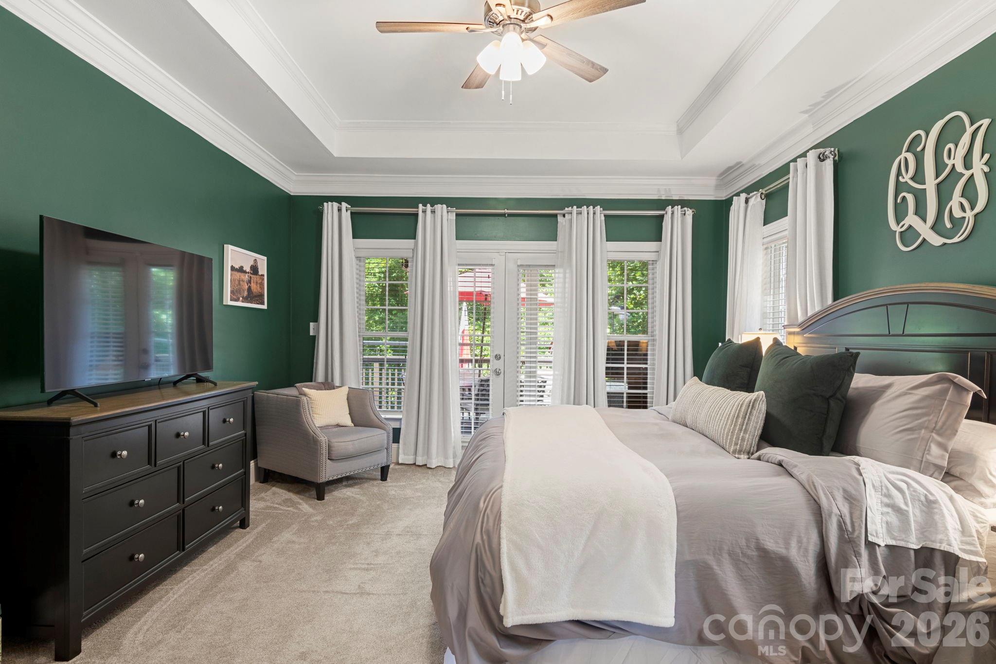 587 Amesbury Drive Property Photo 15
