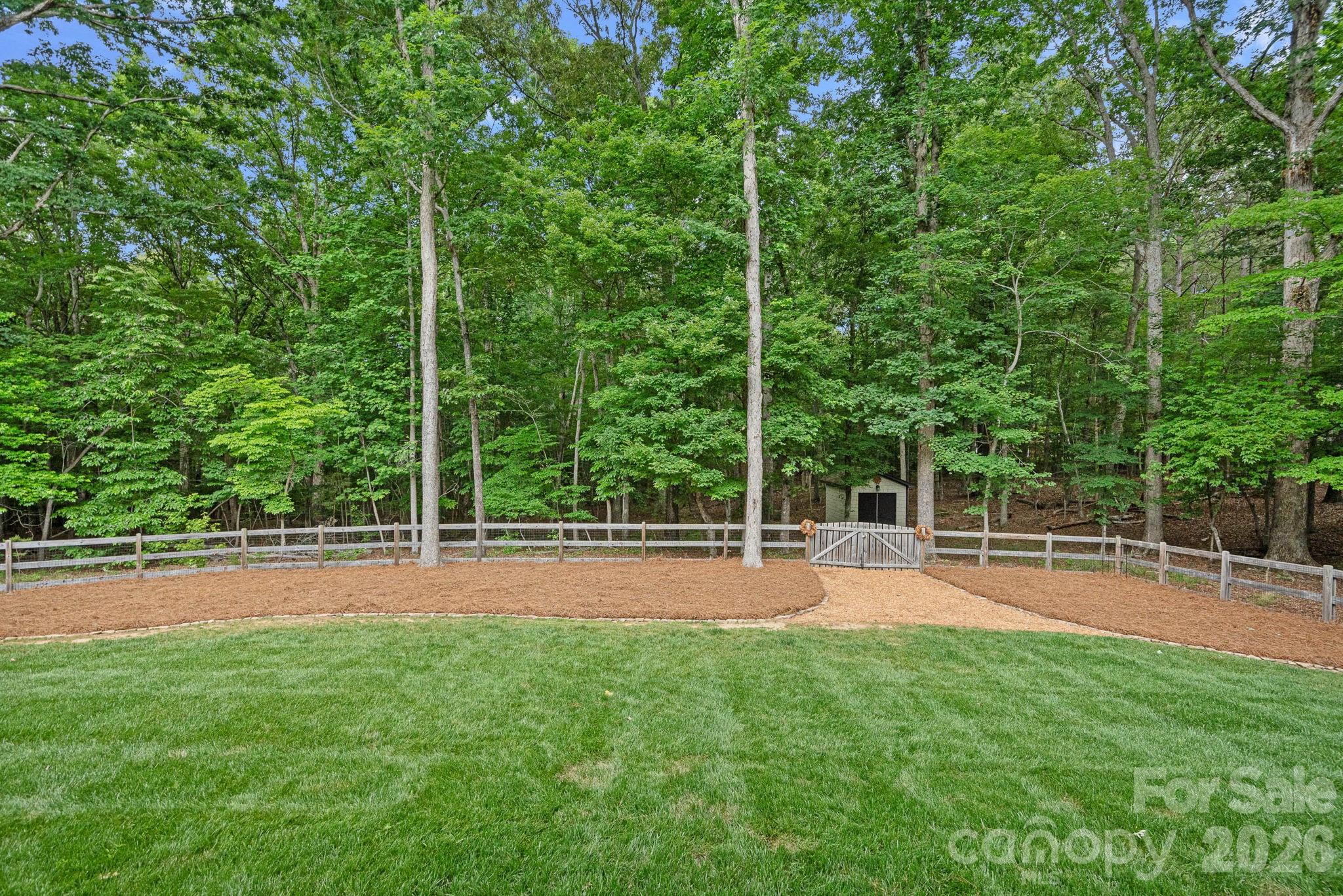 6808 Live Oaks Lane Property Photo 46