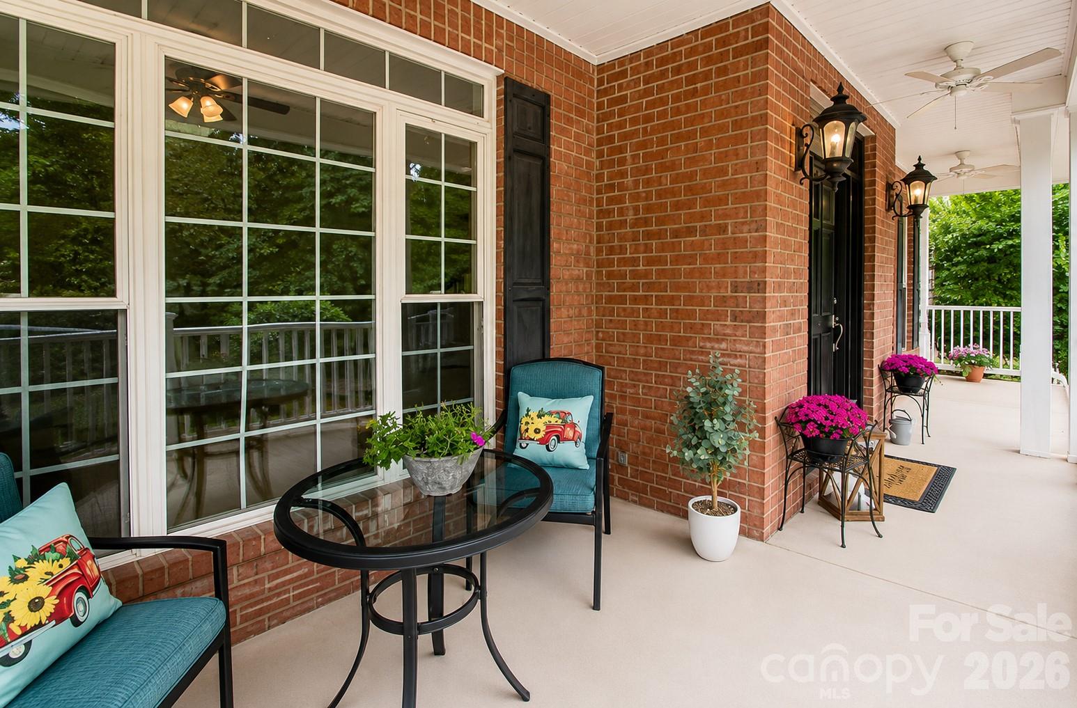 1015 Estate Lane Property Photo 3