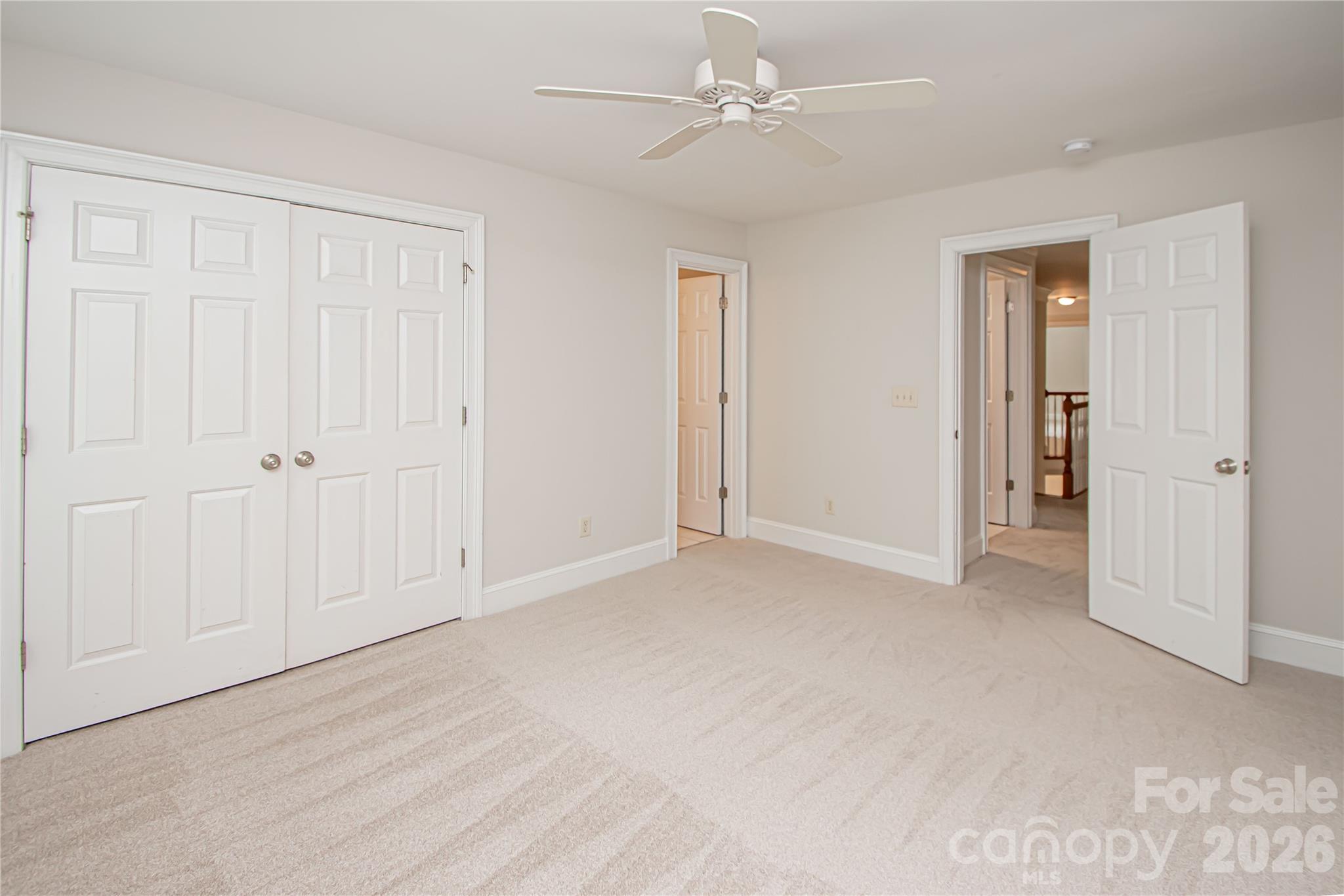 1015 Estate Lane Property Photo 38