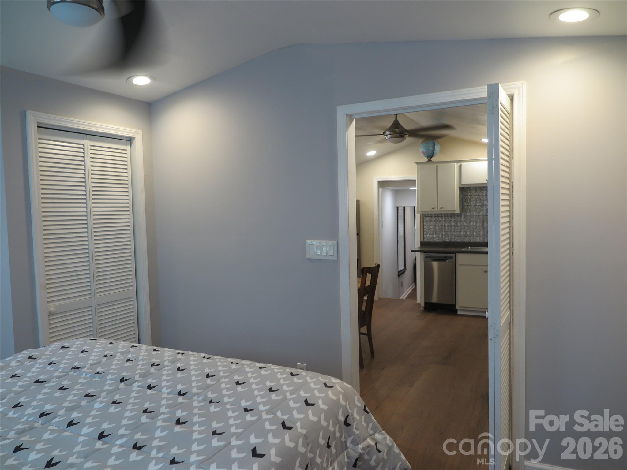 2844 Morris Lane Property Photo 11
