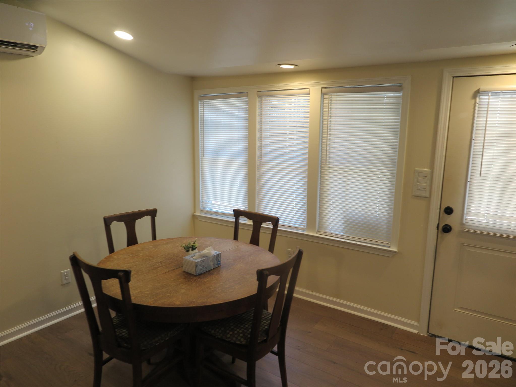 2844 Morris Lane Property Photo 12