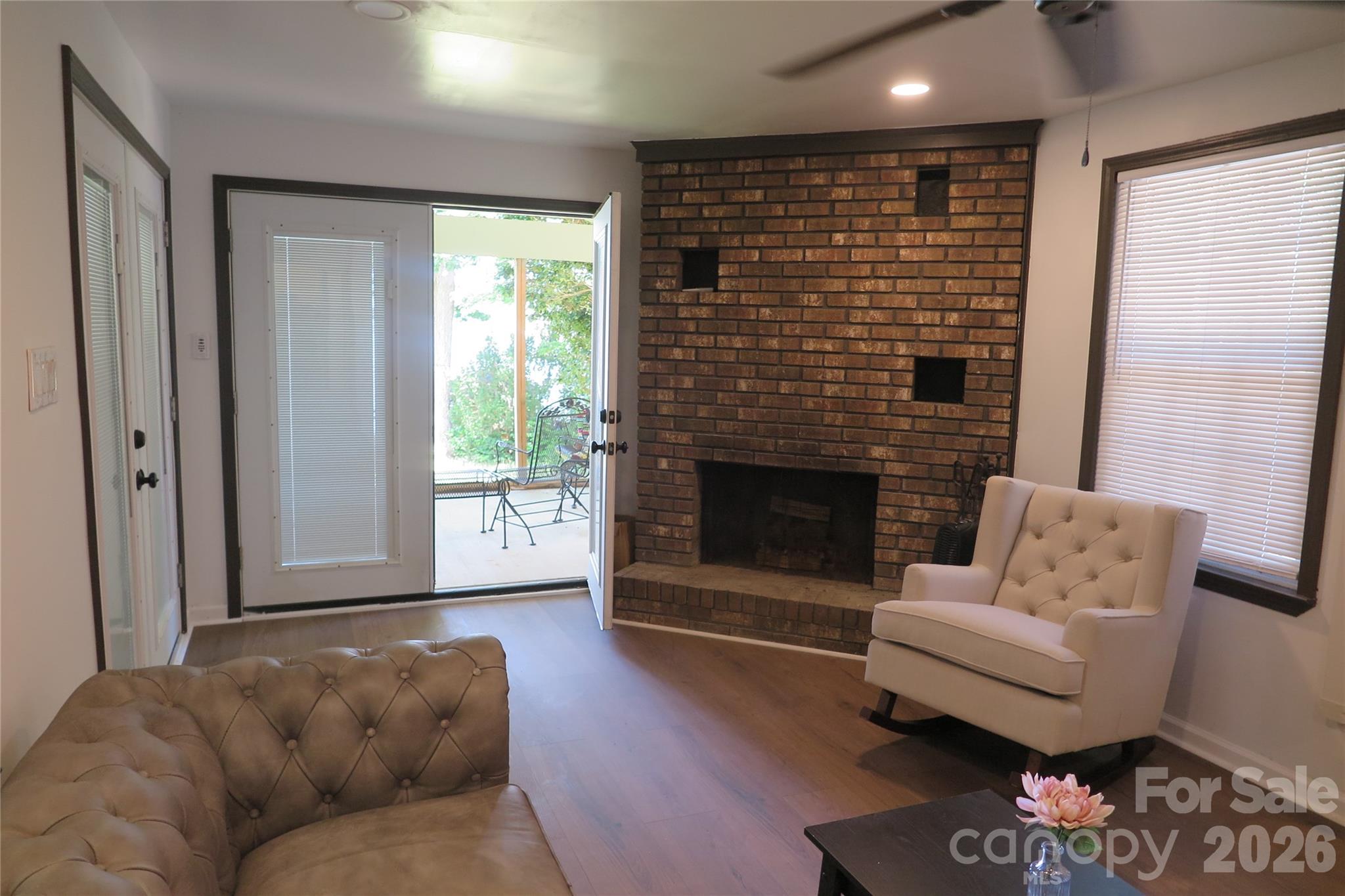 2844 Morris Lane Property Photo 13