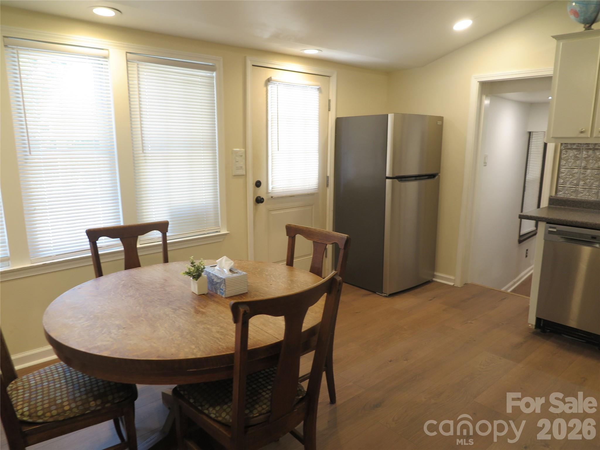 2844 Morris Lane Property Photo 15