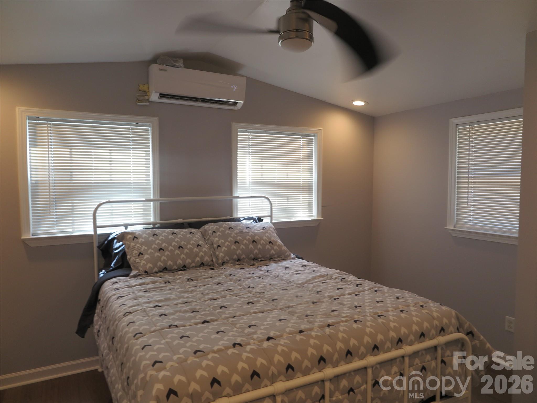 2844 Morris Lane Property Photo 17