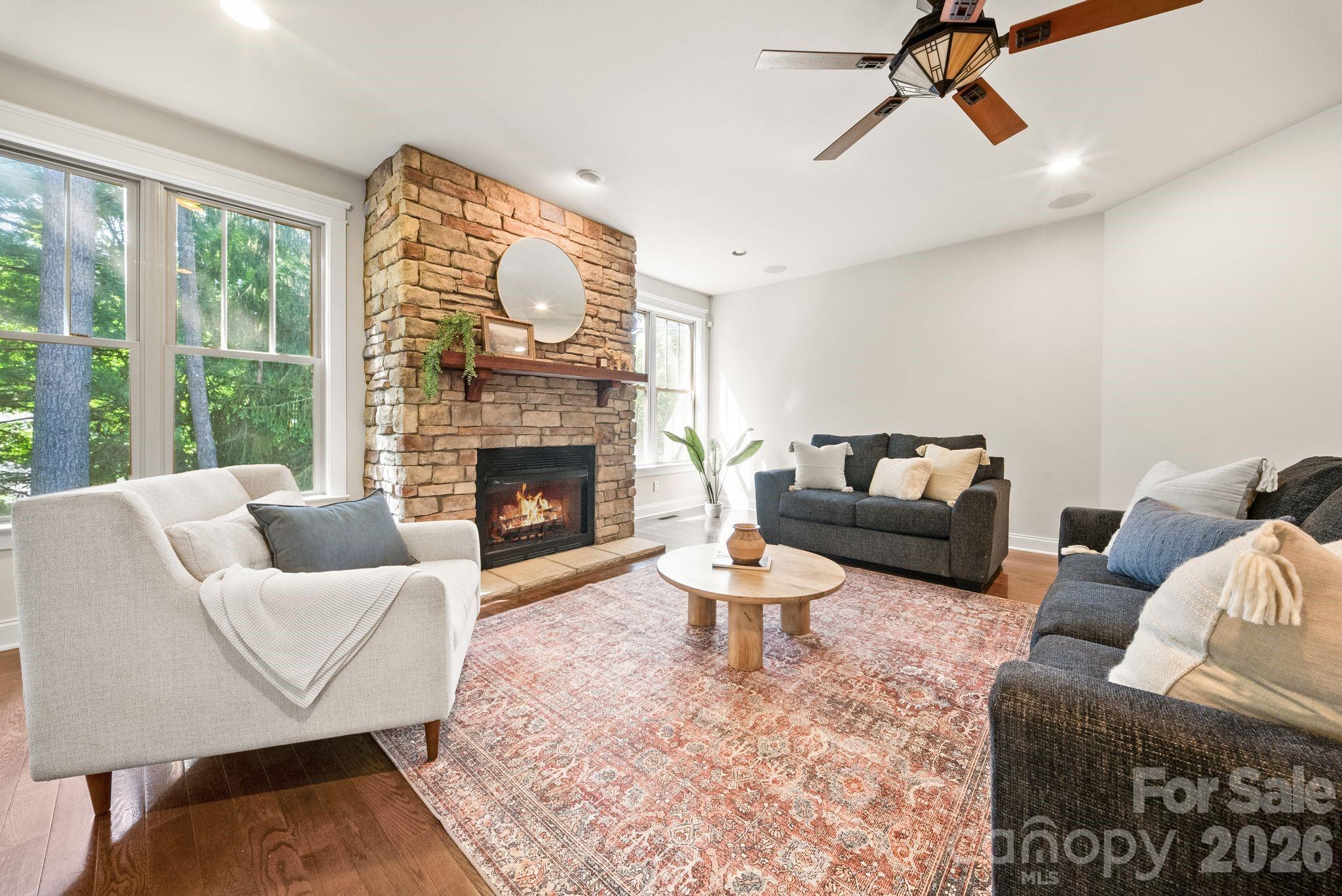 289 Fennel Dun Circle Property Photo 7