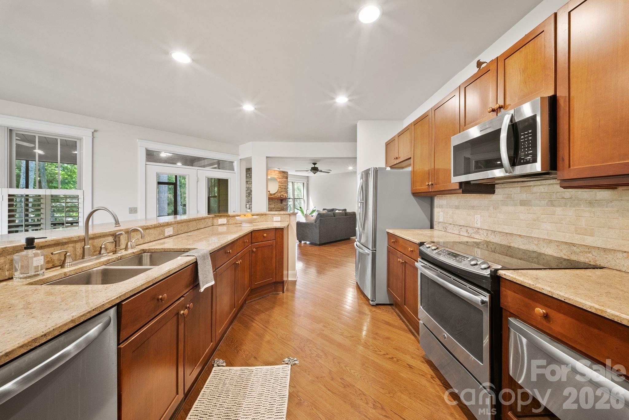 289 Fennel Dun Circle Property Photo 15