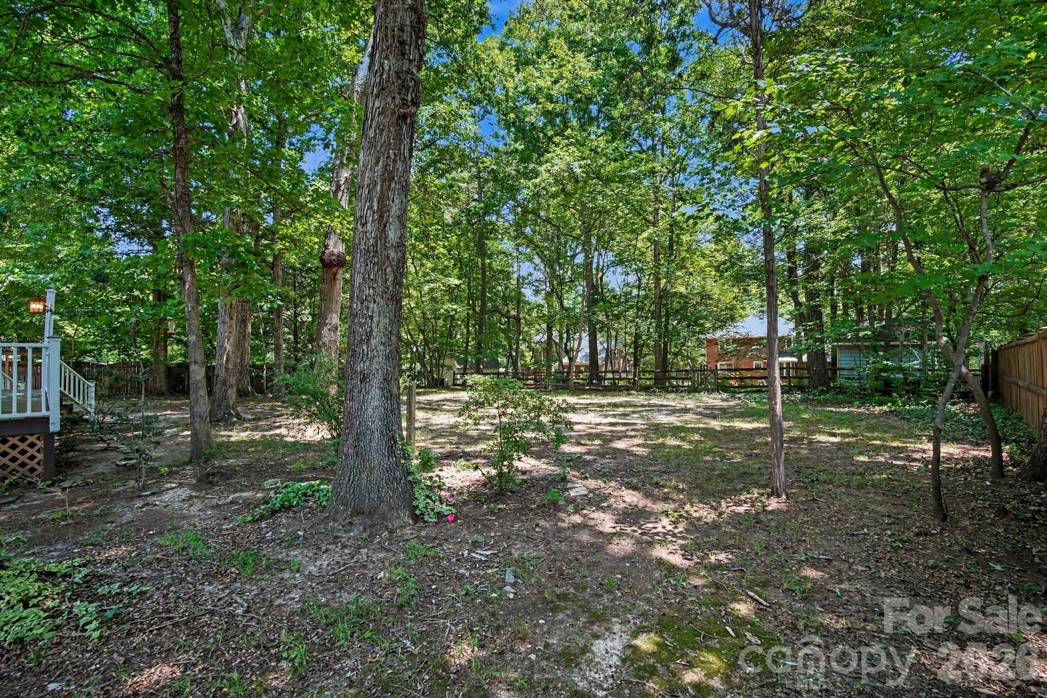 1255 Hawthorne Drive Property Photo 23